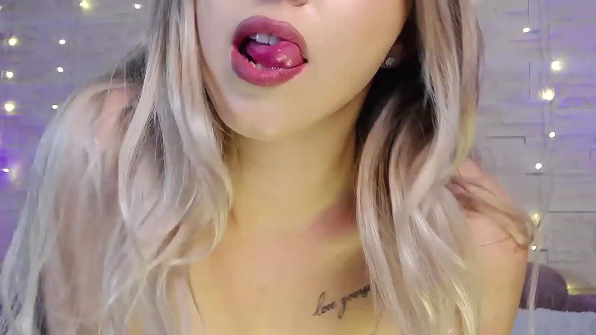 Gallery image thumbnail from SinfullKaty's myfreecams stream on, 12/20/2022, 14:59 image 13 of 20