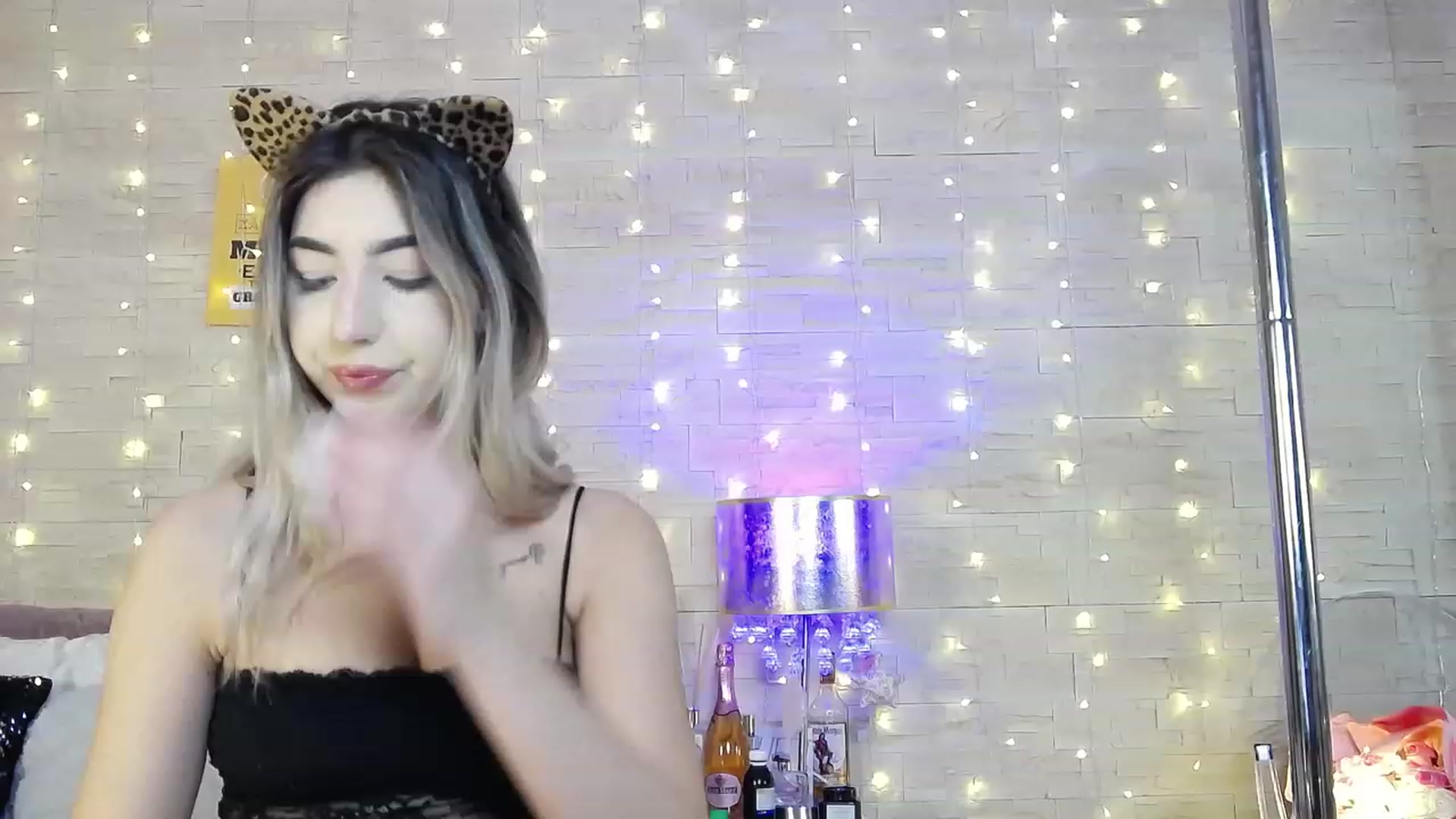 Gallery image thumbnail from SinfullKaty's myfreecams stream on, 12/21/2022, 14:16 image 5 of 20