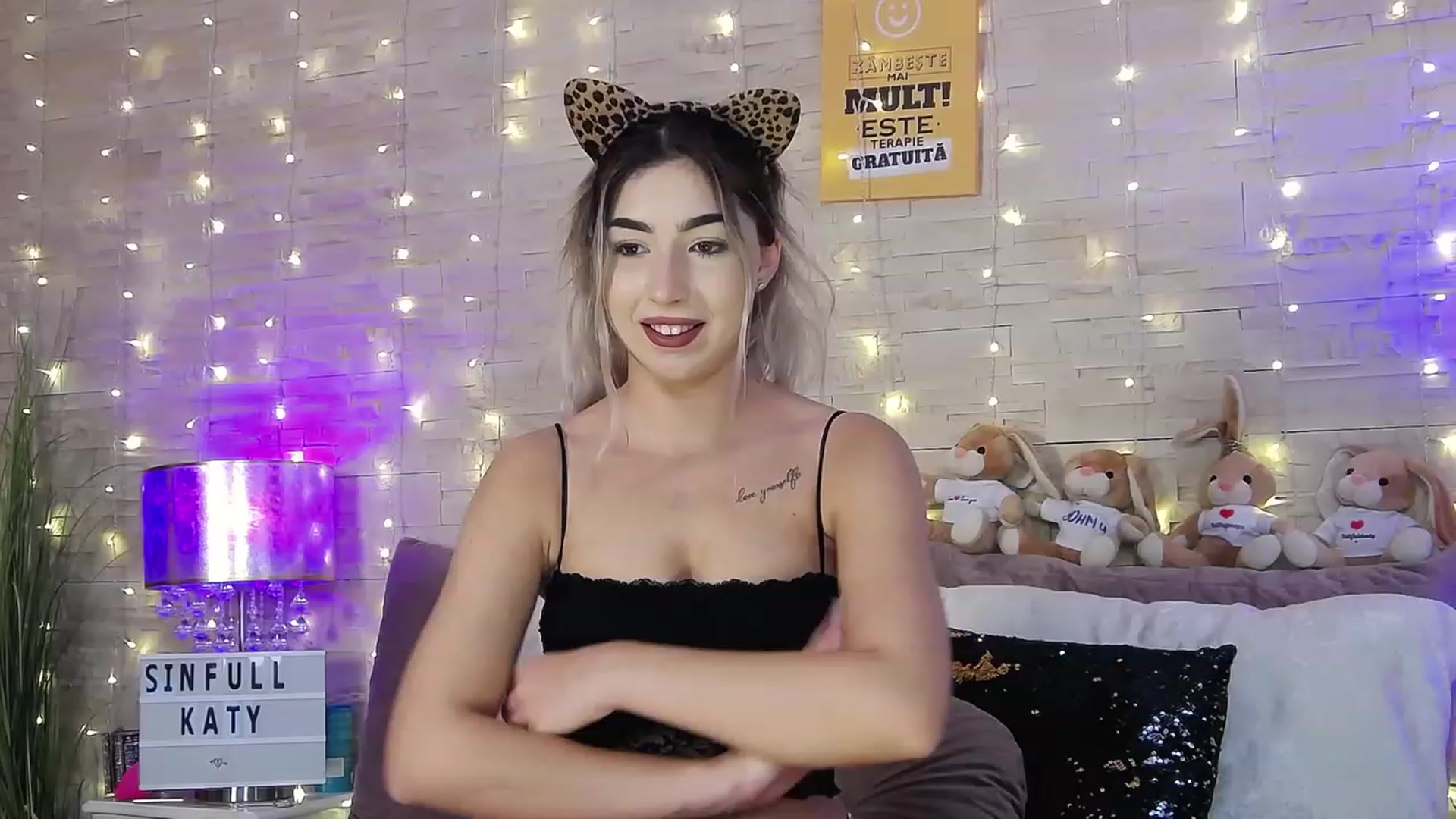 Gallery image thumbnail from SinfullKaty's myfreecams stream on, 12/21/2022, 15:58 image 14 of 20