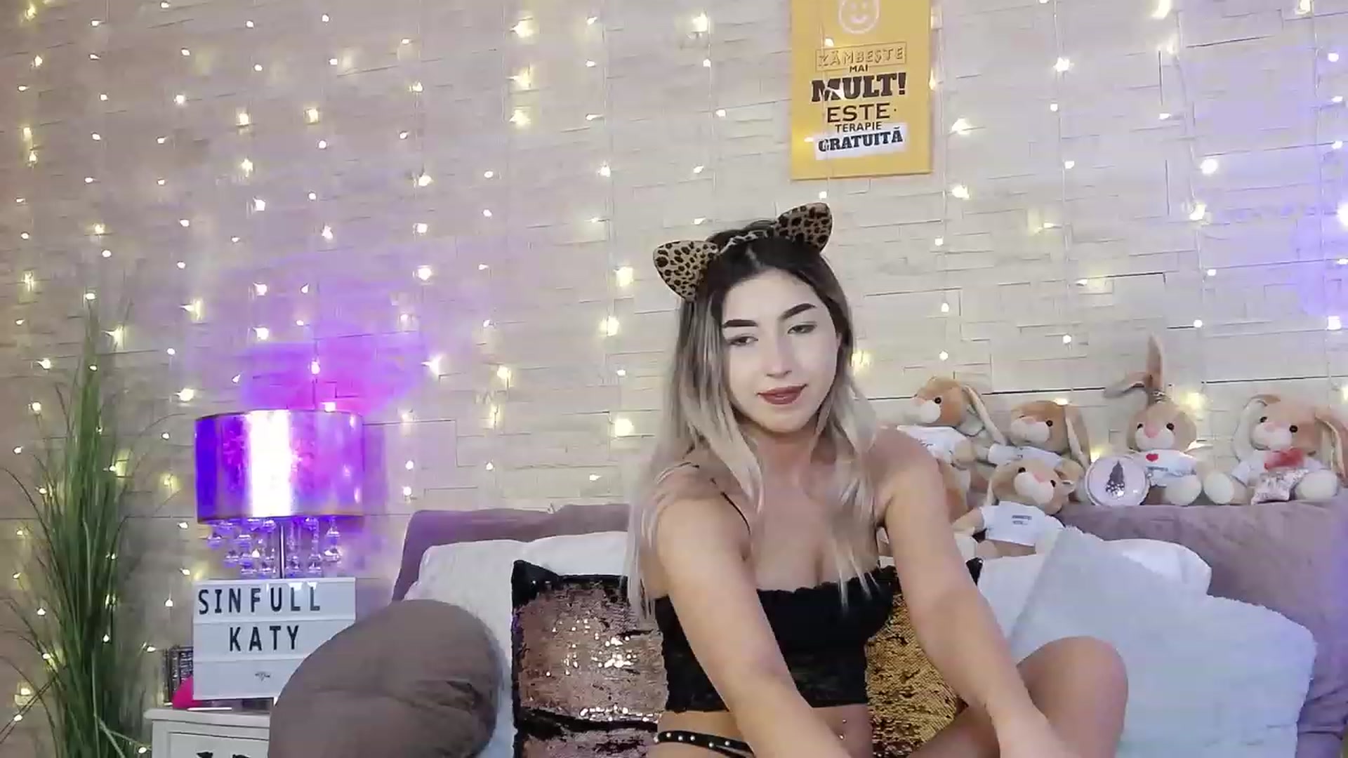 Gallery image thumbnail from SinfullKaty's myfreecams stream on, 12/21/2022, 16:55 image 4 of 20