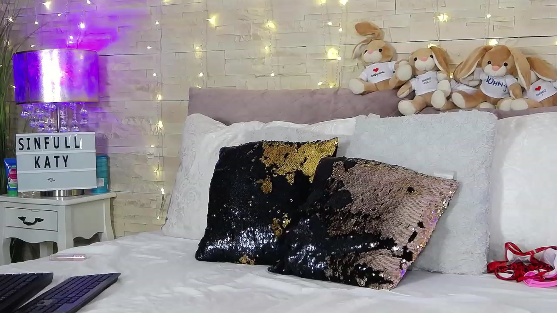 Gallery image thumbnail from SinfullKaty's myfreecams stream on, 12/23/2022, 15:14 image 1 of 20