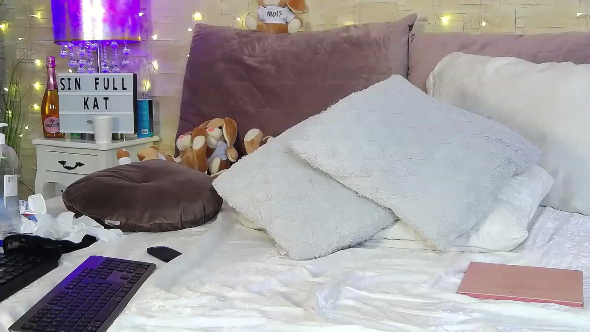 Gallery image thumbnail from SinfullKaty's myfreecams stream on, 12/31/2022, 10:49 image 1 of 20