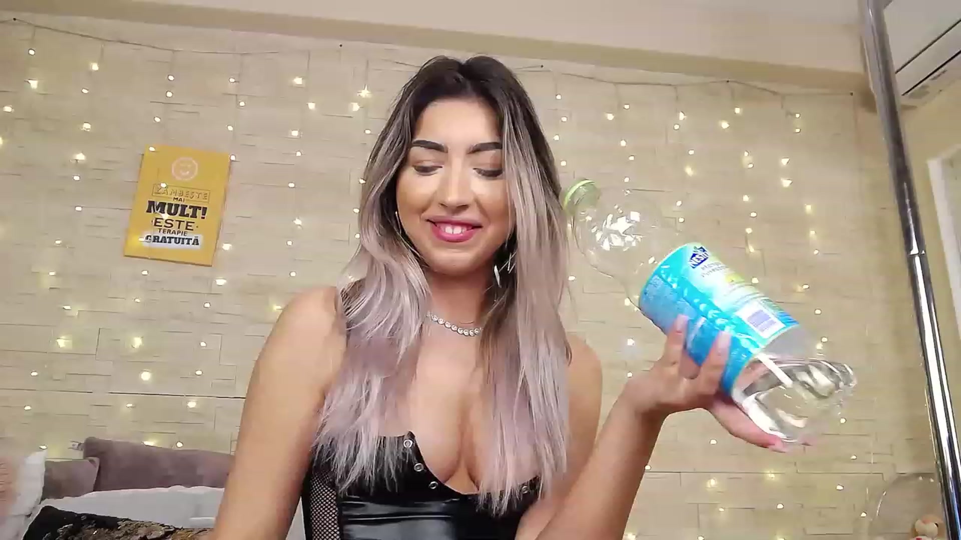Gallery image thumbnail from SinfullKaty's myfreecams stream on, 01/10/2023, 16:10 image 4 of 20