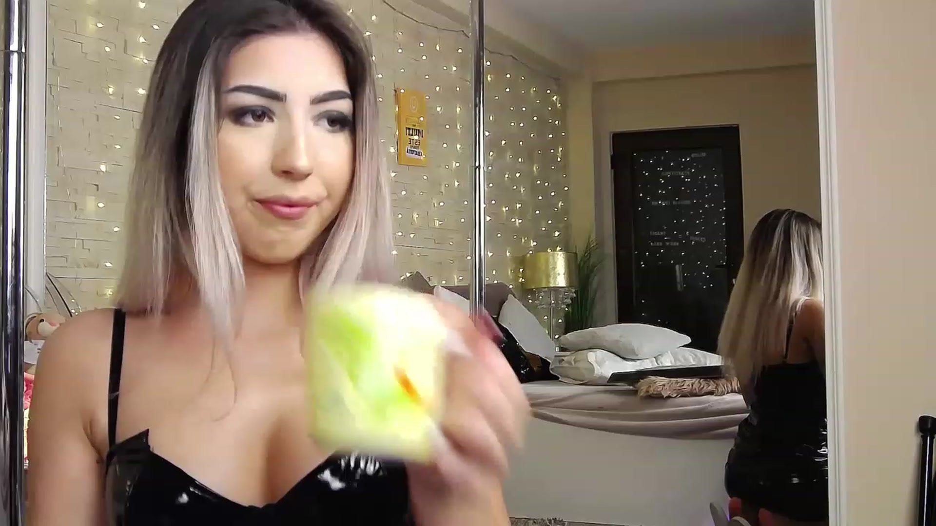 Gallery image thumbnail from SinfullKaty's myfreecams stream on, 01/12/2023, 12:21 image 11 of 20