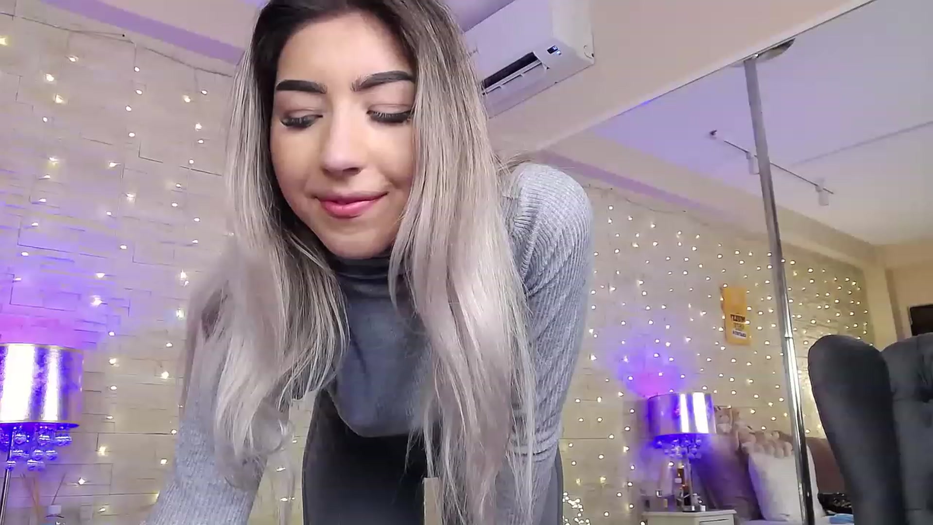 Gallery image thumbnail from SinfullKaty's myfreecams stream on, 01/17/2023, 13:39 image 17 of 20