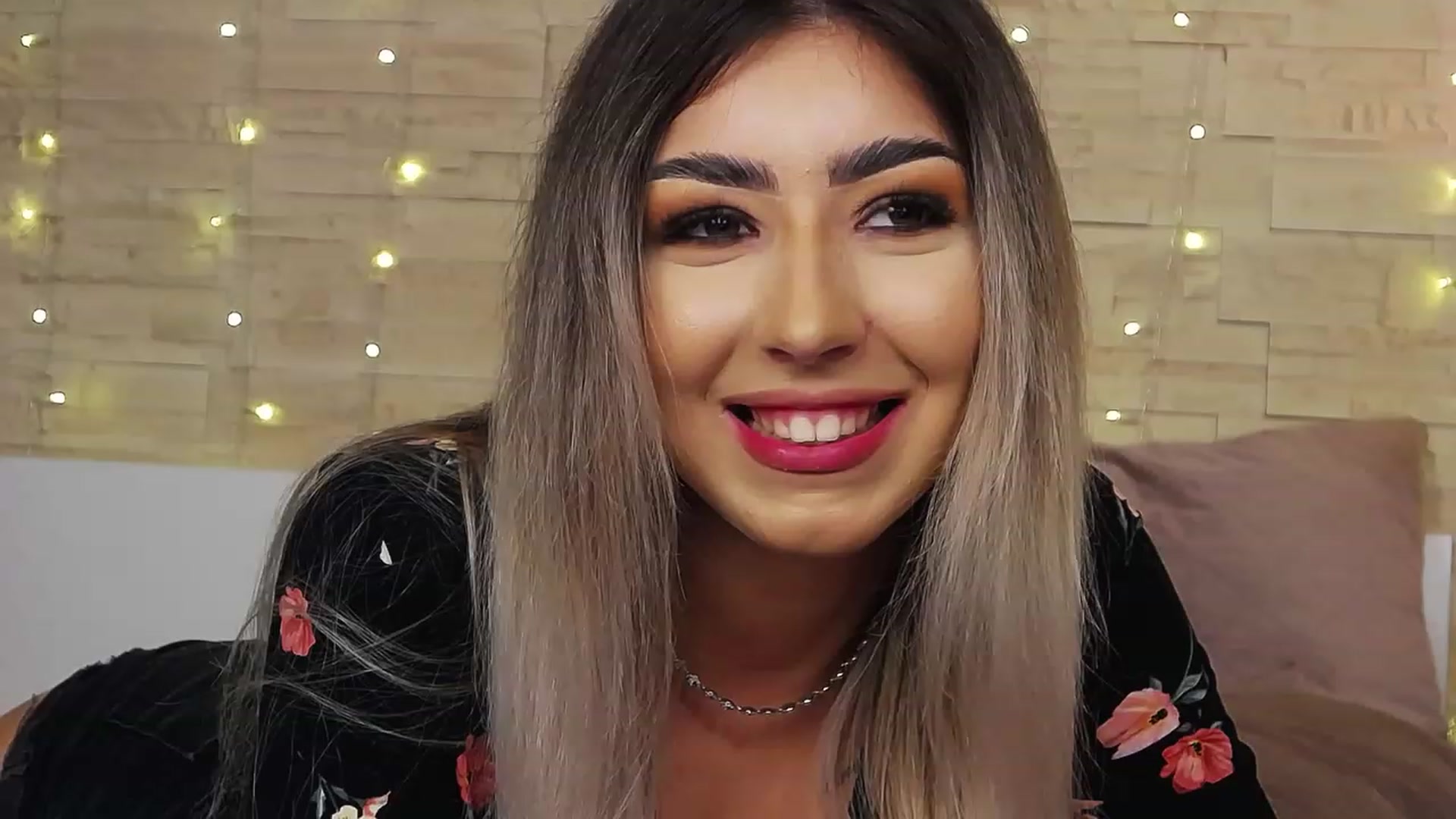 Gallery image thumbnail from SinfullKaty's myfreecams stream on, 02/01/2023, 16:00 image 14 of 20