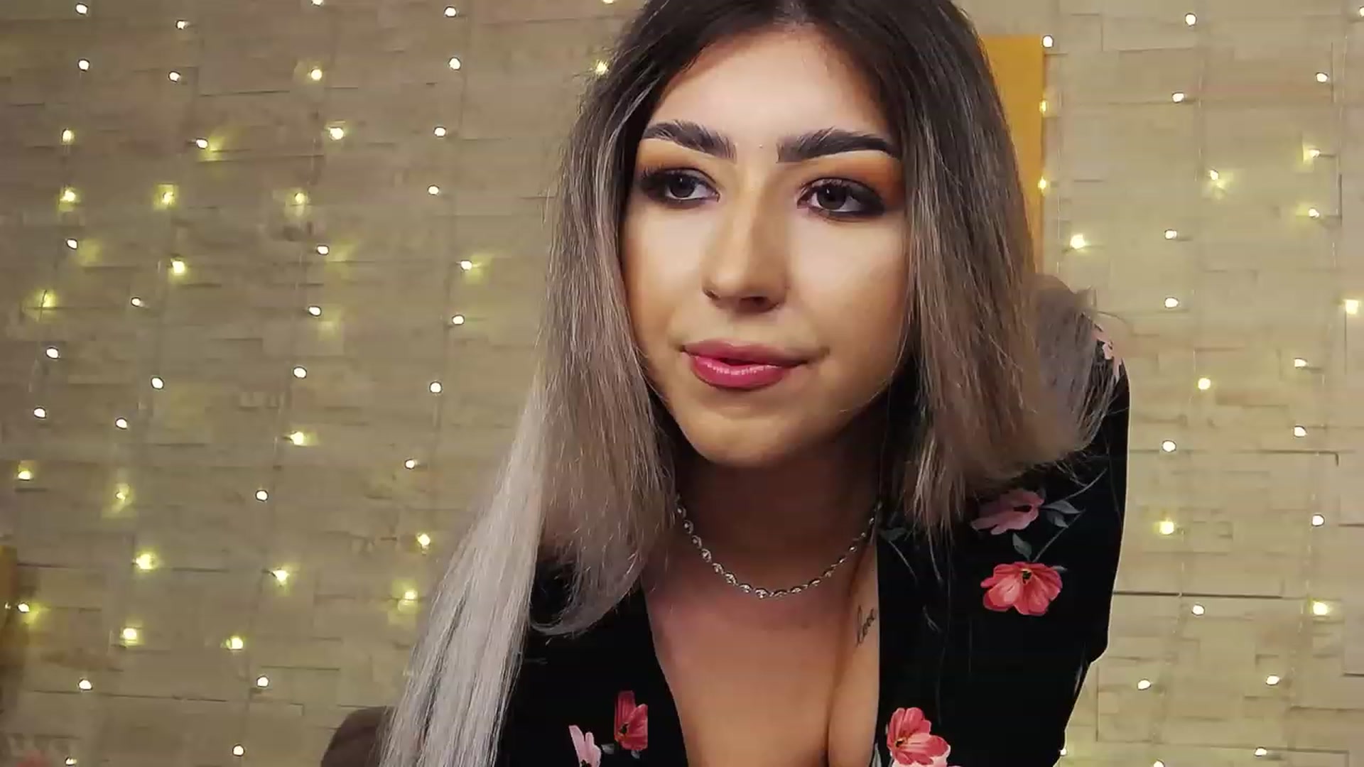Gallery image thumbnail from SinfullKaty's myfreecams stream on, 02/01/2023, 16:00 image 8 of 20