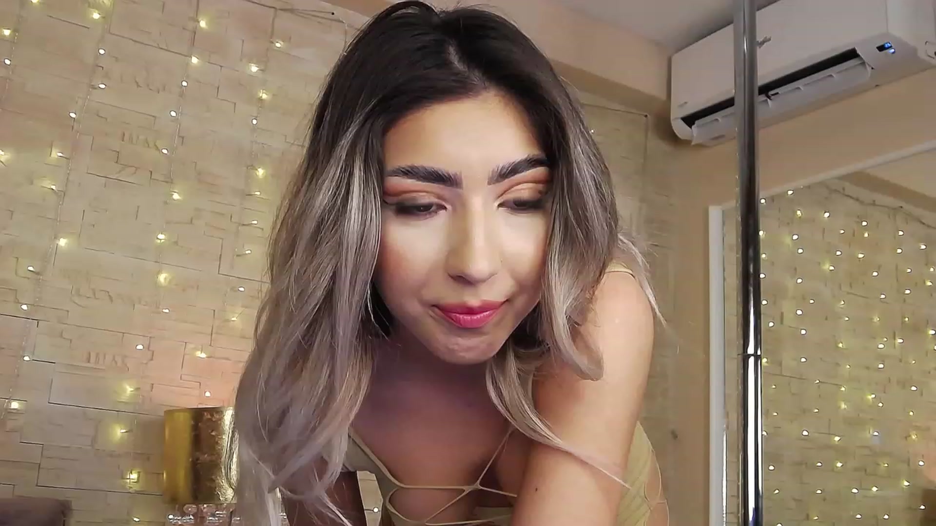 Gallery image thumbnail from SinfullKaty's myfreecams stream on, 02/02/2023, 13:43 image 2 of 20