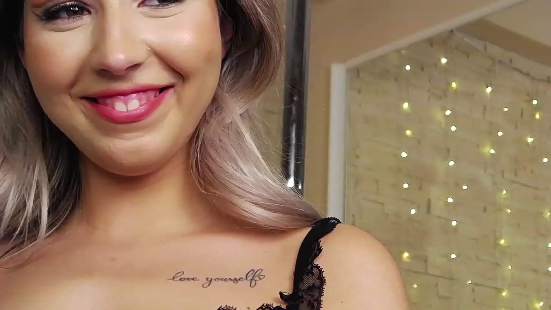Gallery image thumbnail from SinfullKaty's myfreecams stream on, 02/02/2023, 15:21 image 17 of 20