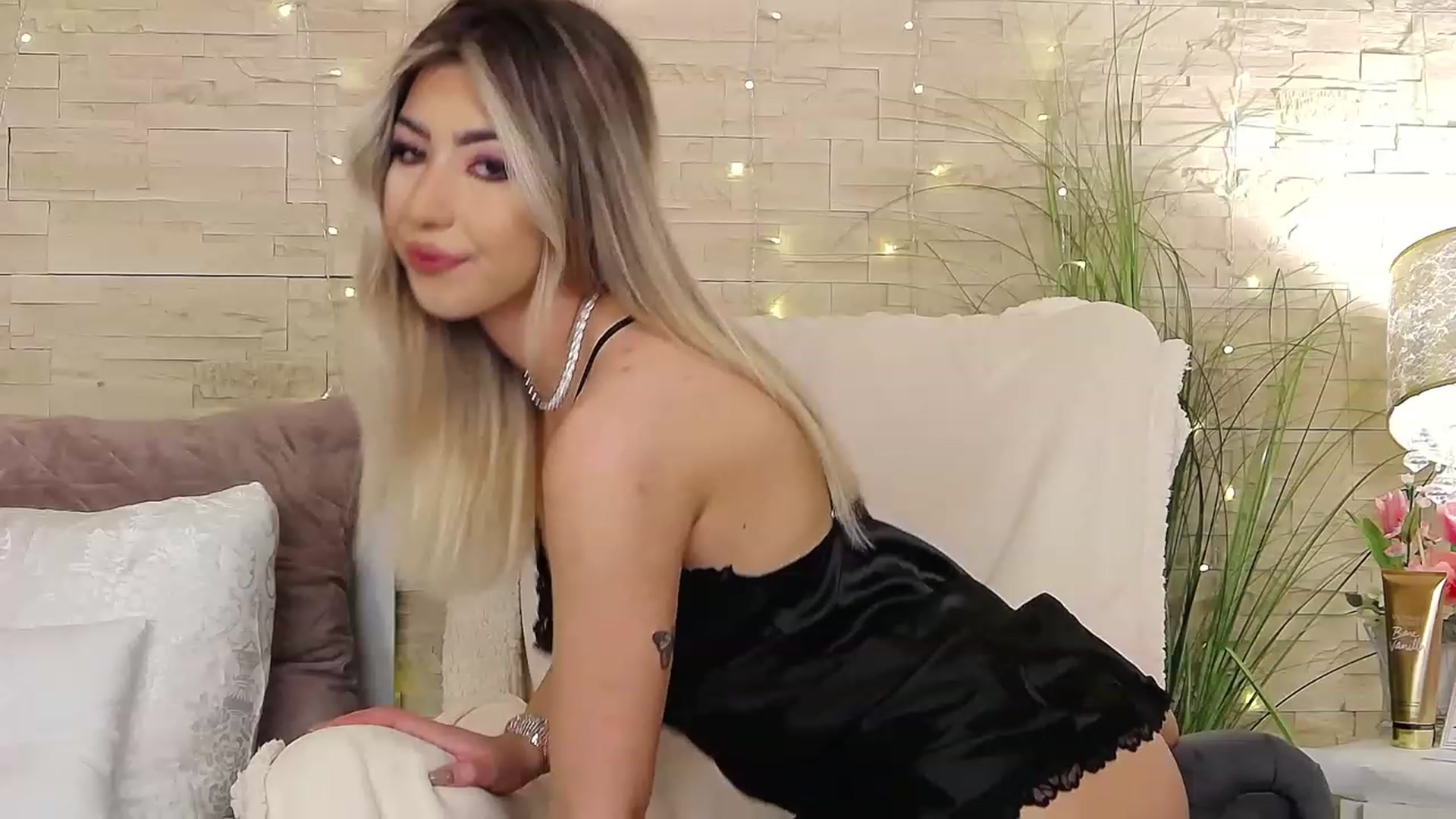 Gallery image thumbnail from SinfullKaty's myfreecams stream on, 03/08/2023, 08:38 image 6 of 20