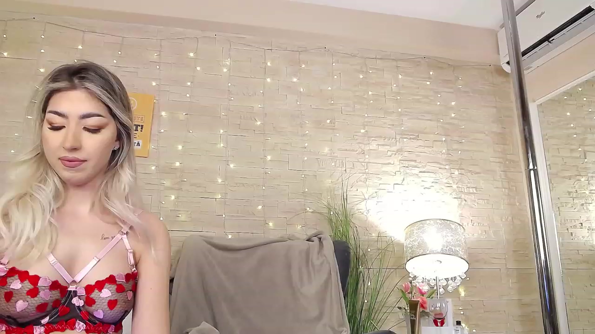Gallery image thumbnail from SinfullKaty's myfreecams stream on, 03/10/2023, 07:37 image 2 of 20