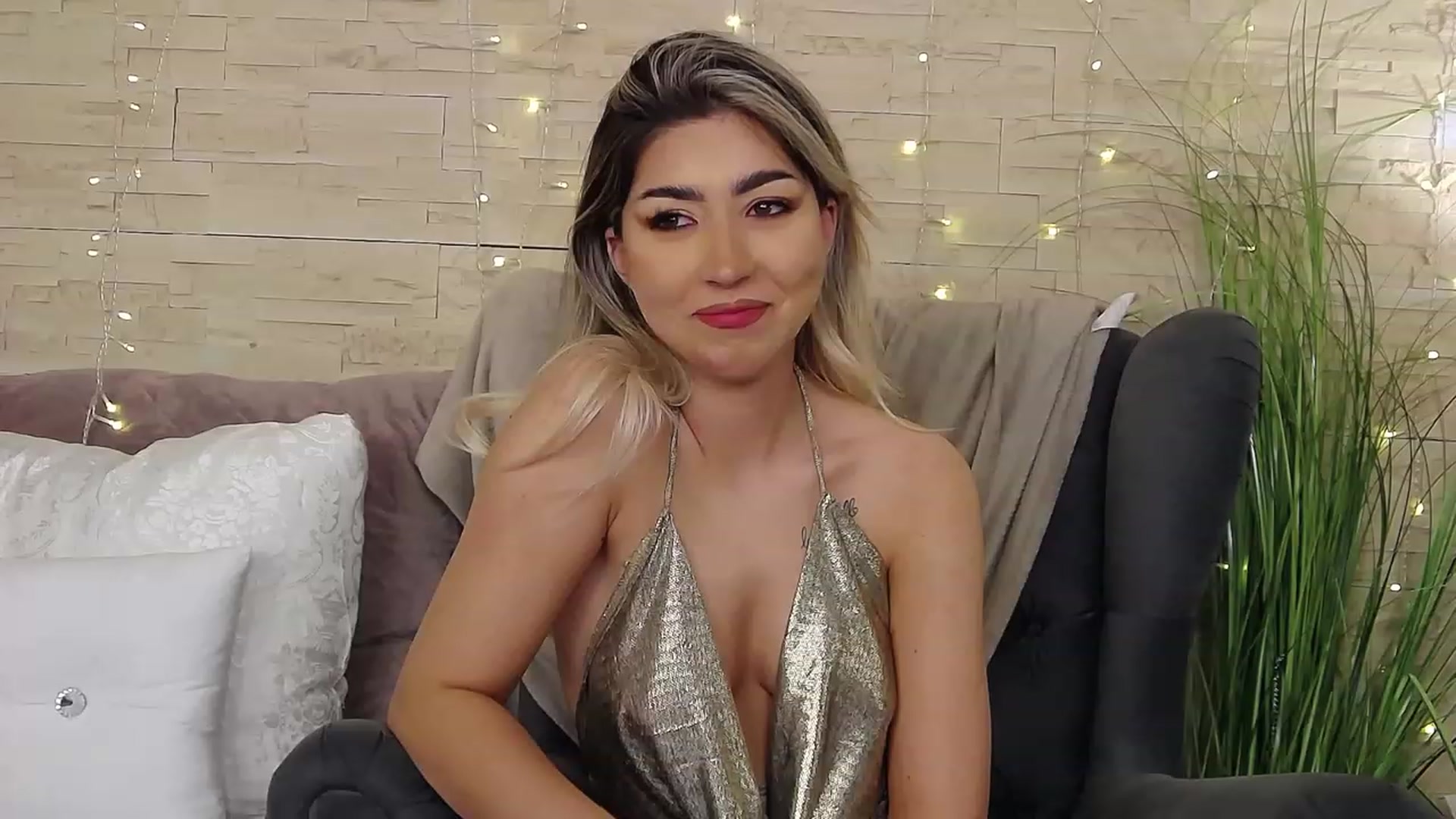 Gallery image thumbnail from SinfullKaty's myfreecams stream on, 03/10/2023, 15:33 image 12 of 20