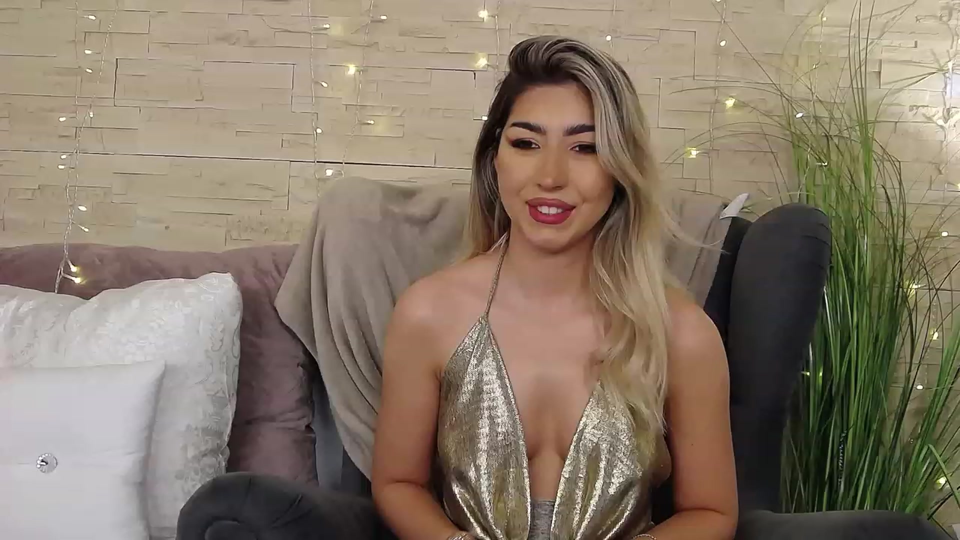 Gallery image thumbnail from SinfullKaty's myfreecams stream on, 03/10/2023, 15:33 image 15 of 20