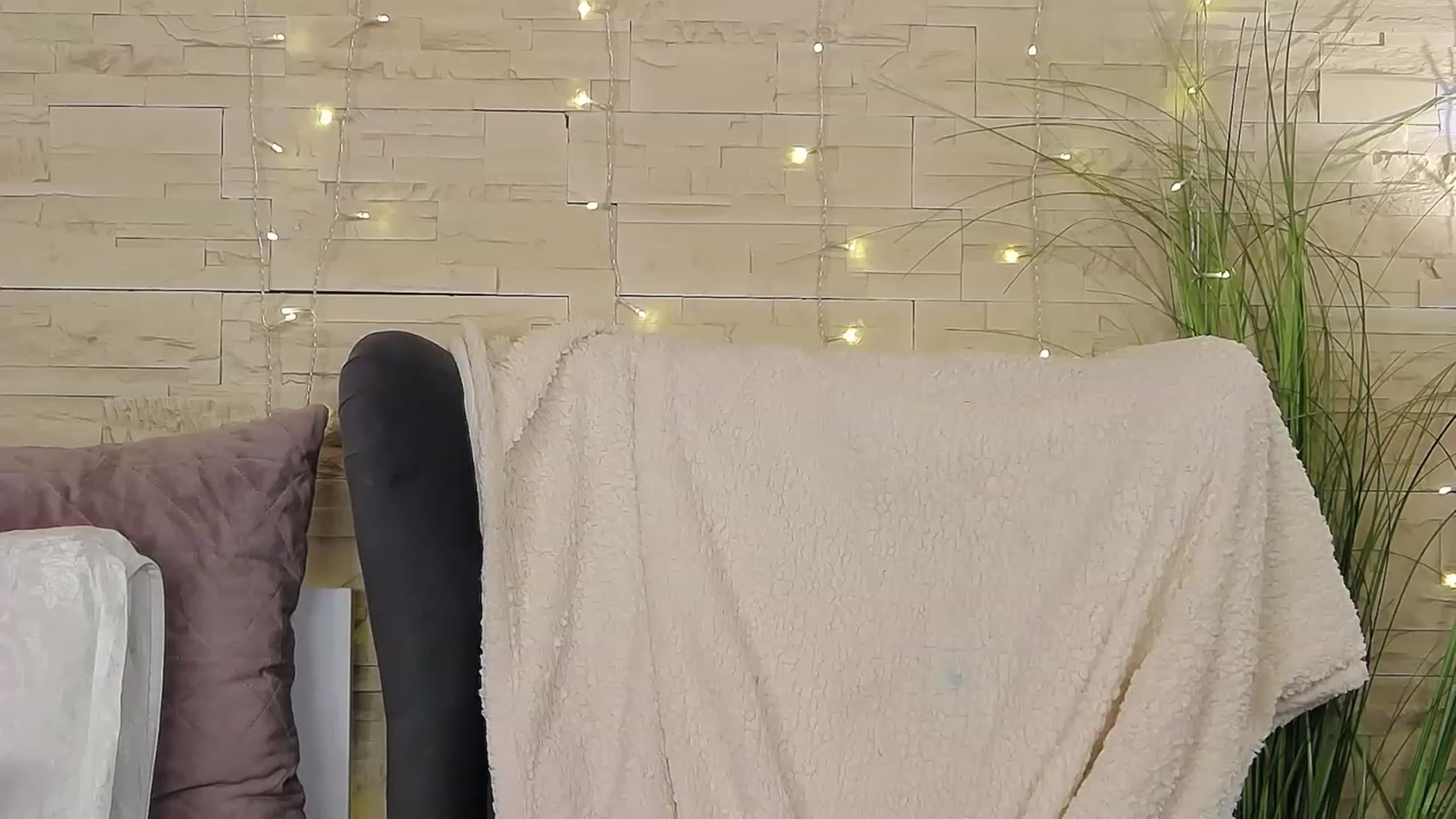 Gallery image thumbnail from SinfullKaty's myfreecams stream on, 03/14/2023, 09:39 image 7 of 20