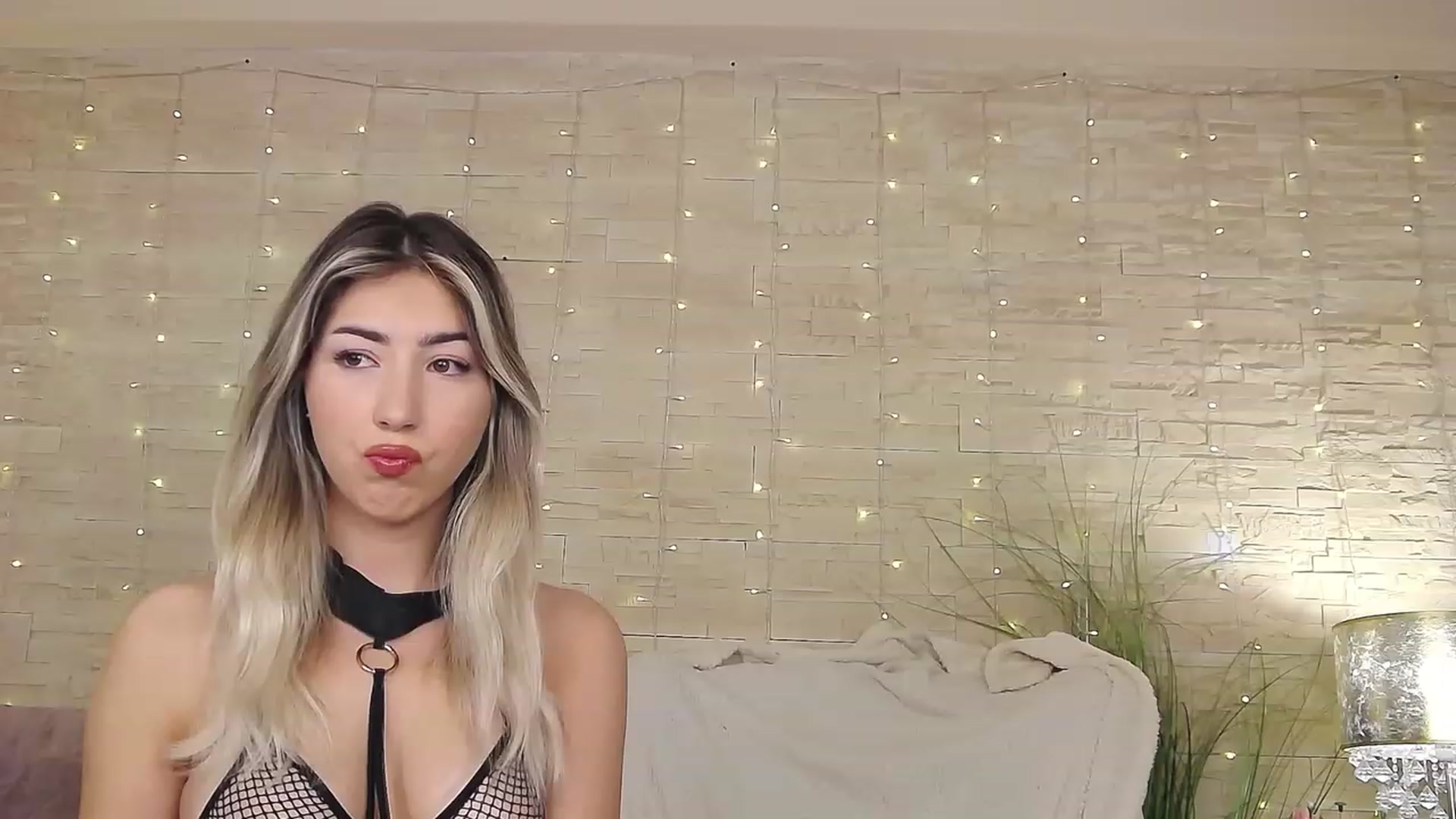 Gallery image thumbnail from SinfullKaty's myfreecams stream on, 04/18/2023, 08:00 image 18 of 20