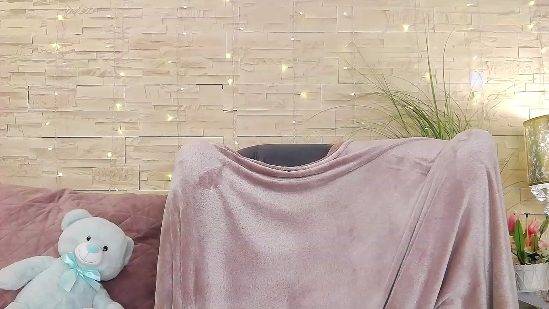 Gallery image thumbnail from SinfullKaty's myfreecams stream on, 05/27/2023, 15:06 image 2 of 20
