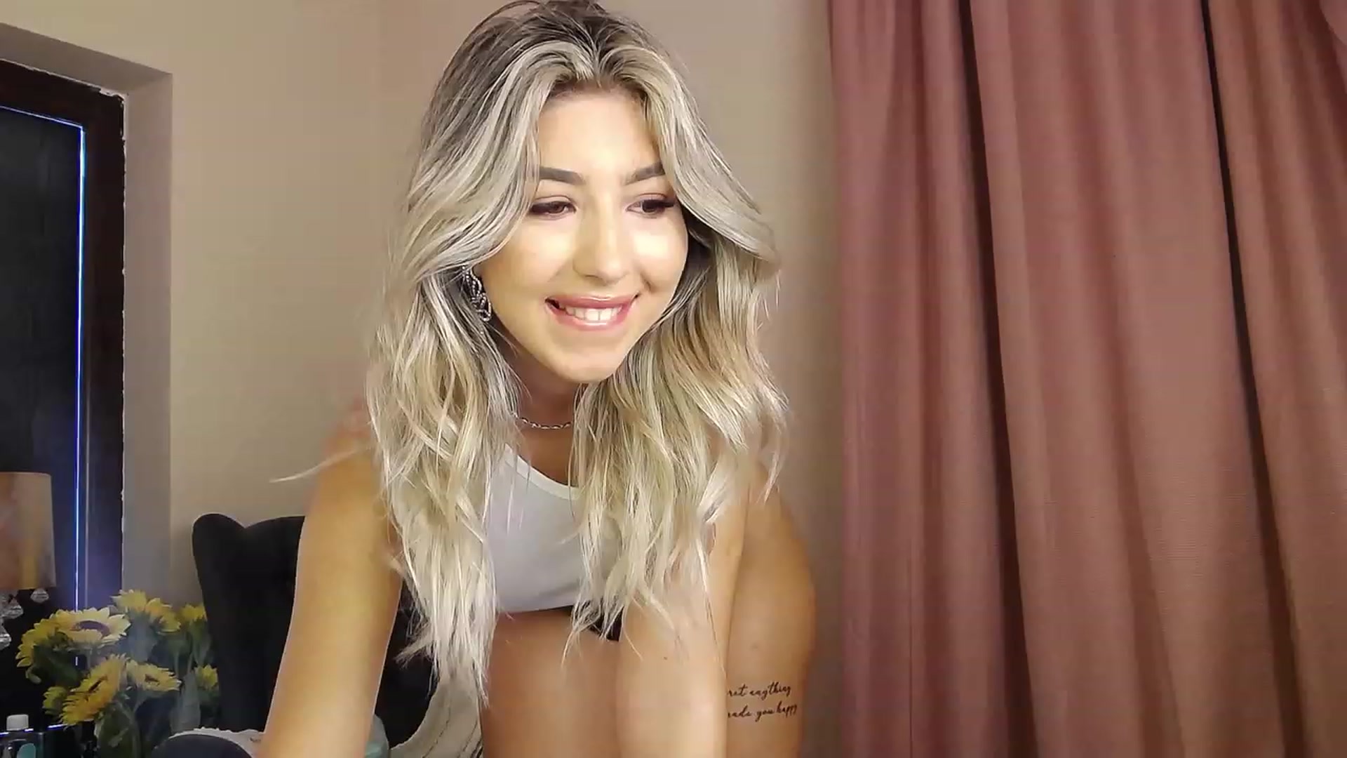 Gallery image thumbnail from SinfullKaty's myfreecams stream on, 06/10/2023, 08:28 image 4 of 20