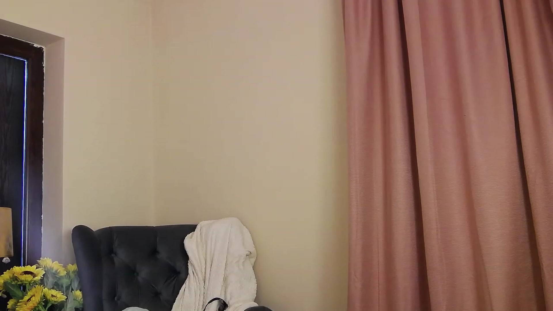 Gallery image thumbnail from SinfullKaty's myfreecams stream on, 06/10/2023, 08:28 image 1 of 20