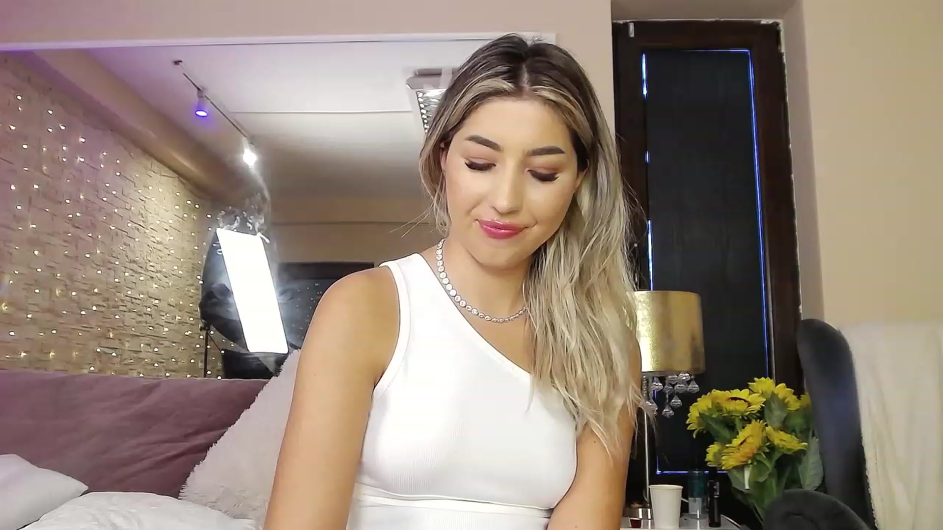 Gallery image thumbnail from SinfullKaty's myfreecams stream on, 06/10/2023, 13:06 image 10 of 20