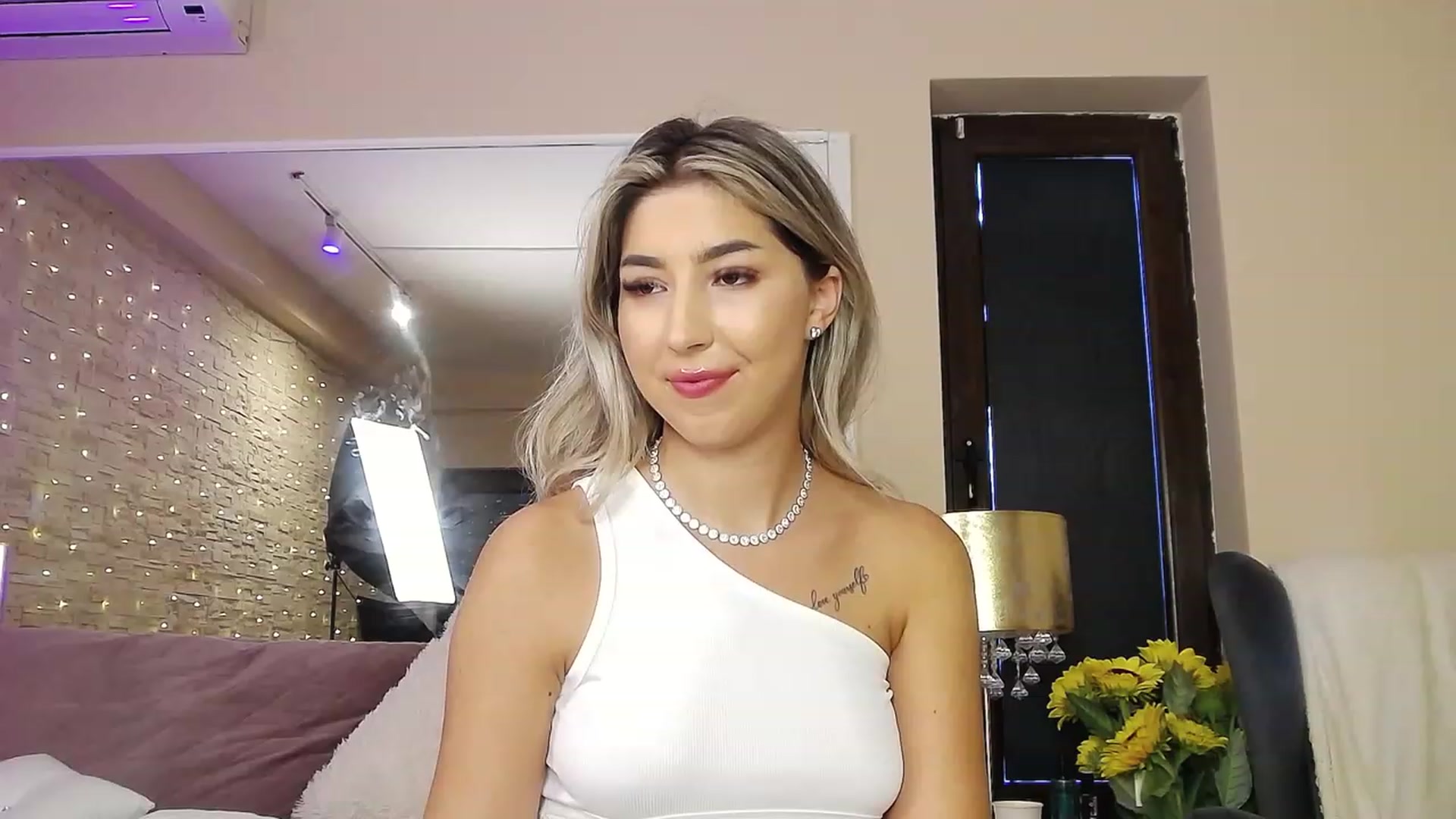 Gallery image thumbnail from SinfullKaty's myfreecams stream on, 06/10/2023, 13:06 image 6 of 20