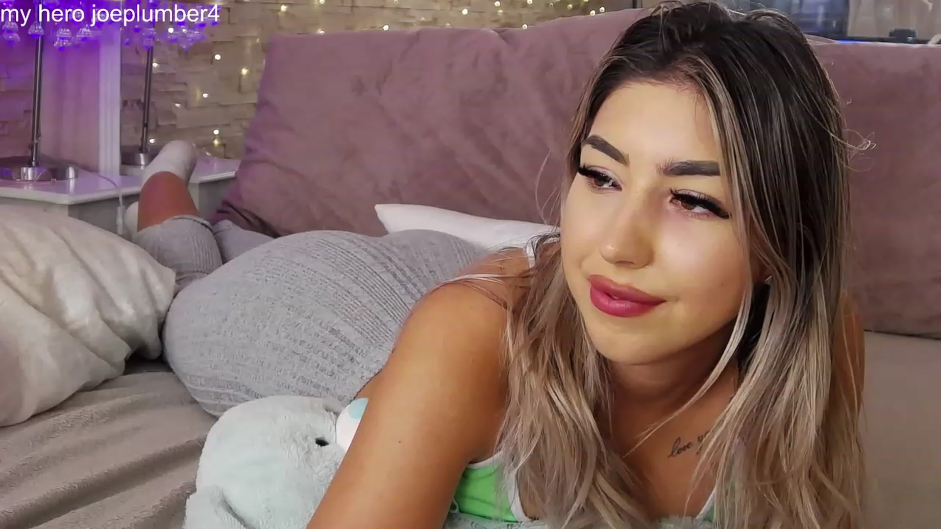 Gallery image thumbnail from SinfullKaty's myfreecams stream on, 08/17/2023, 12:44 image 14 of 20