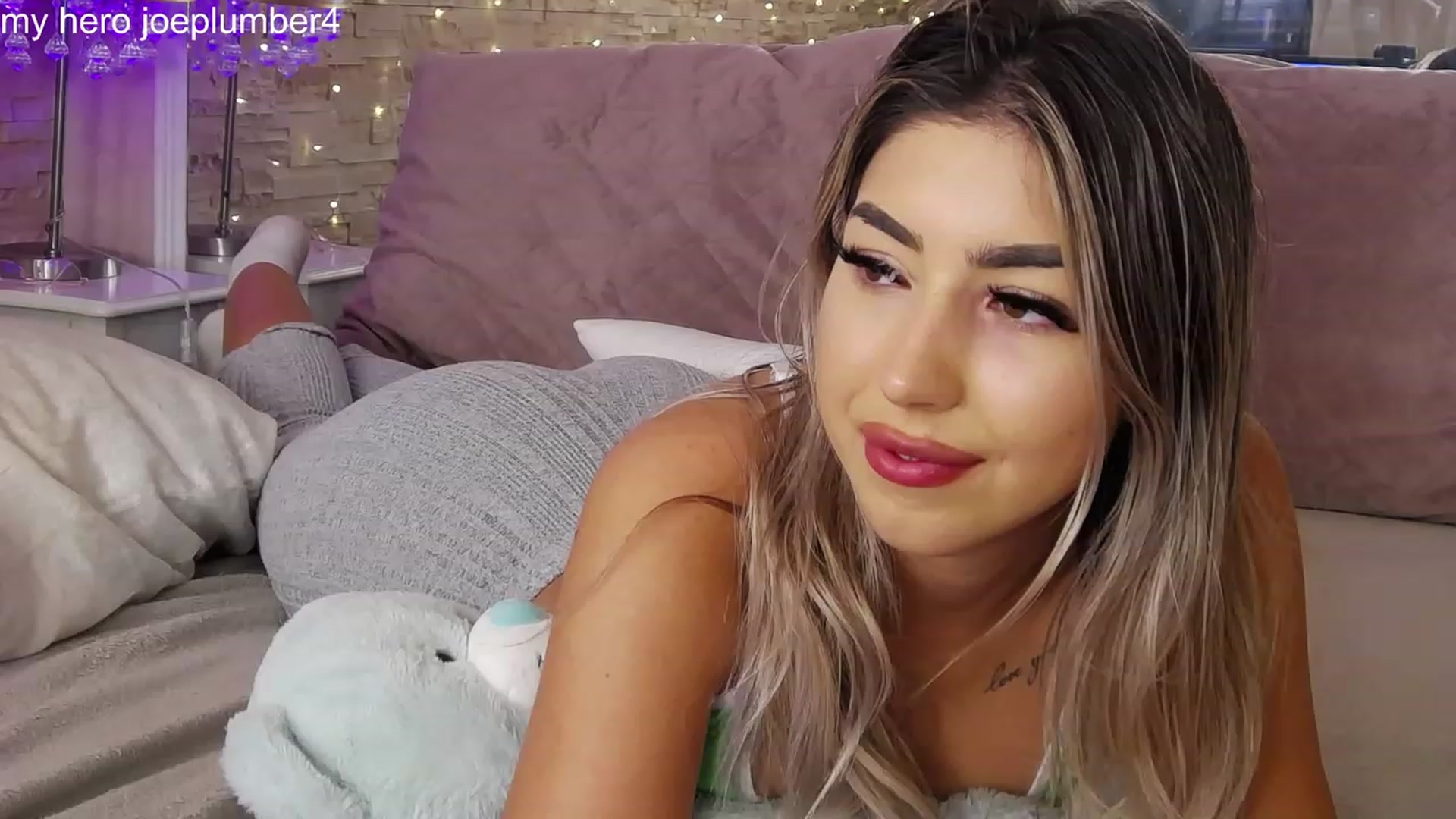 Gallery image thumbnail from SinfullKaty's myfreecams stream on, 08/17/2023, 12:44 image 16 of 20