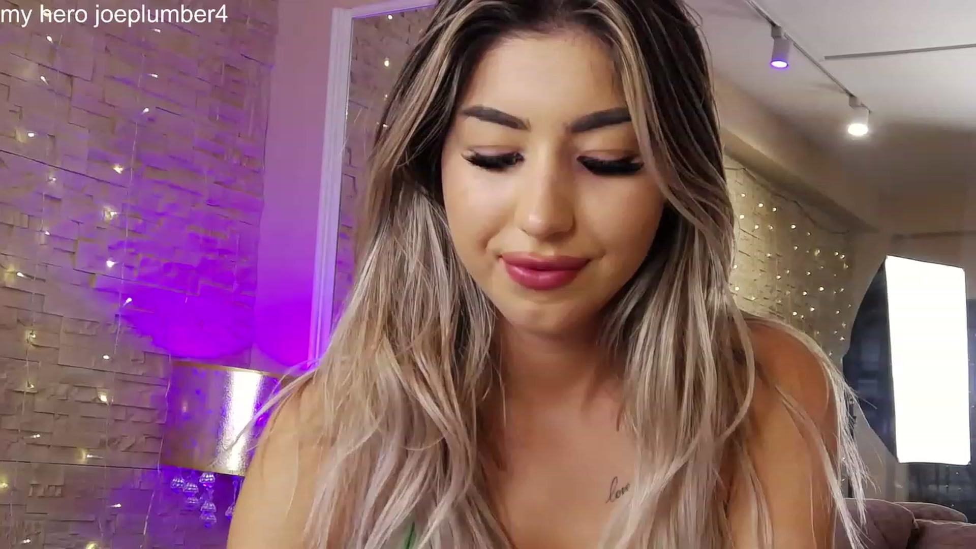 Gallery image thumbnail from SinfullKaty's myfreecams stream on, 08/17/2023, 12:44 image 10 of 20