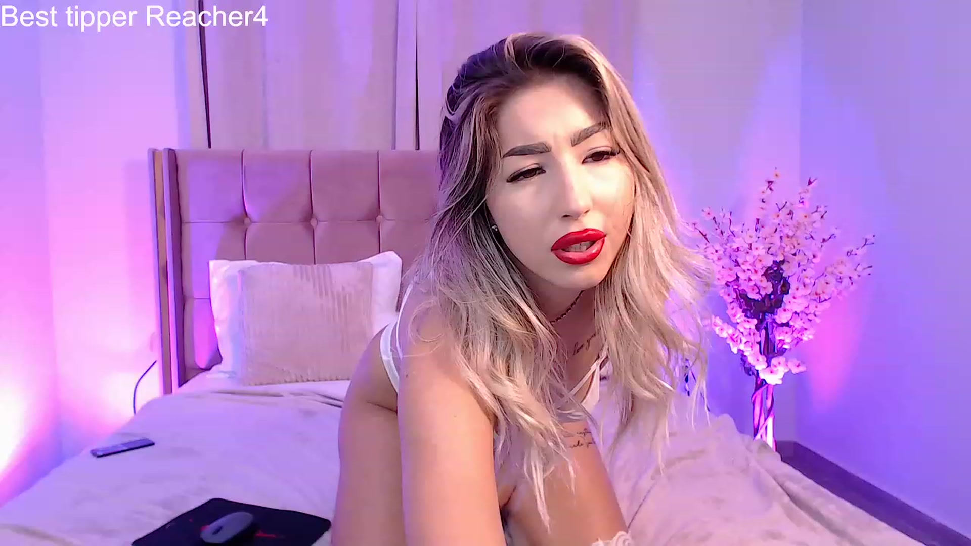 Gallery image thumbnail from SinfullKaty's myfreecams stream on, 09/06/2023, 17:23 image 5 of 20