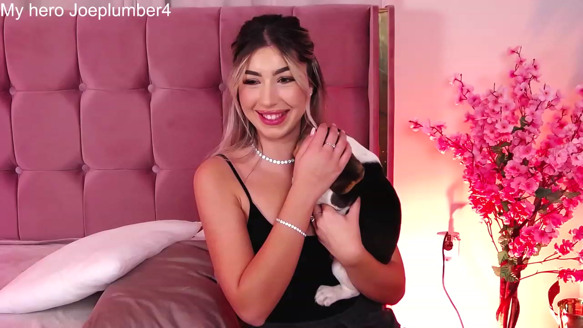 Gallery image thumbnail from SinfullKaty's myfreecams stream on, 09/20/2023, 10:28 image 20 of 20