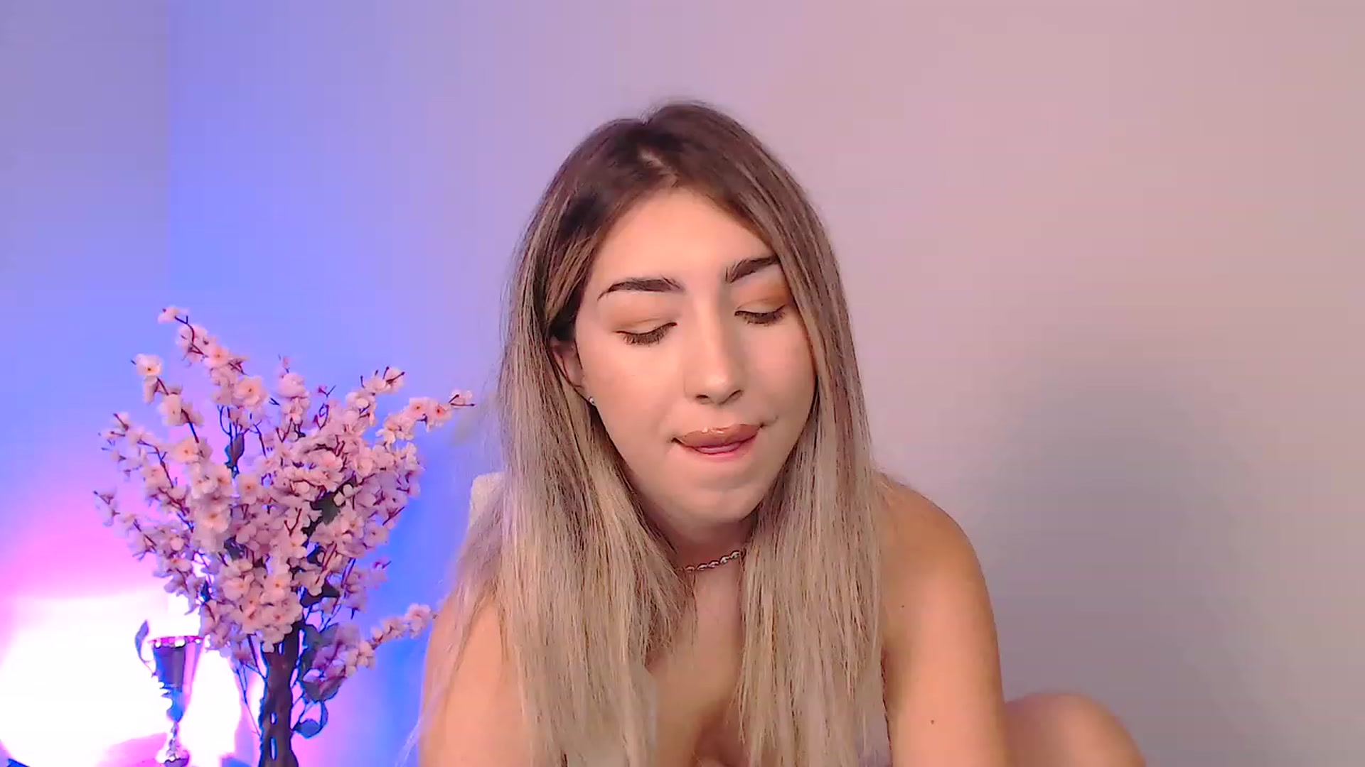 Gallery image thumbnail from SinfullKaty's myfreecams stream on, 10/04/2023, 11:37 image 11 of 20