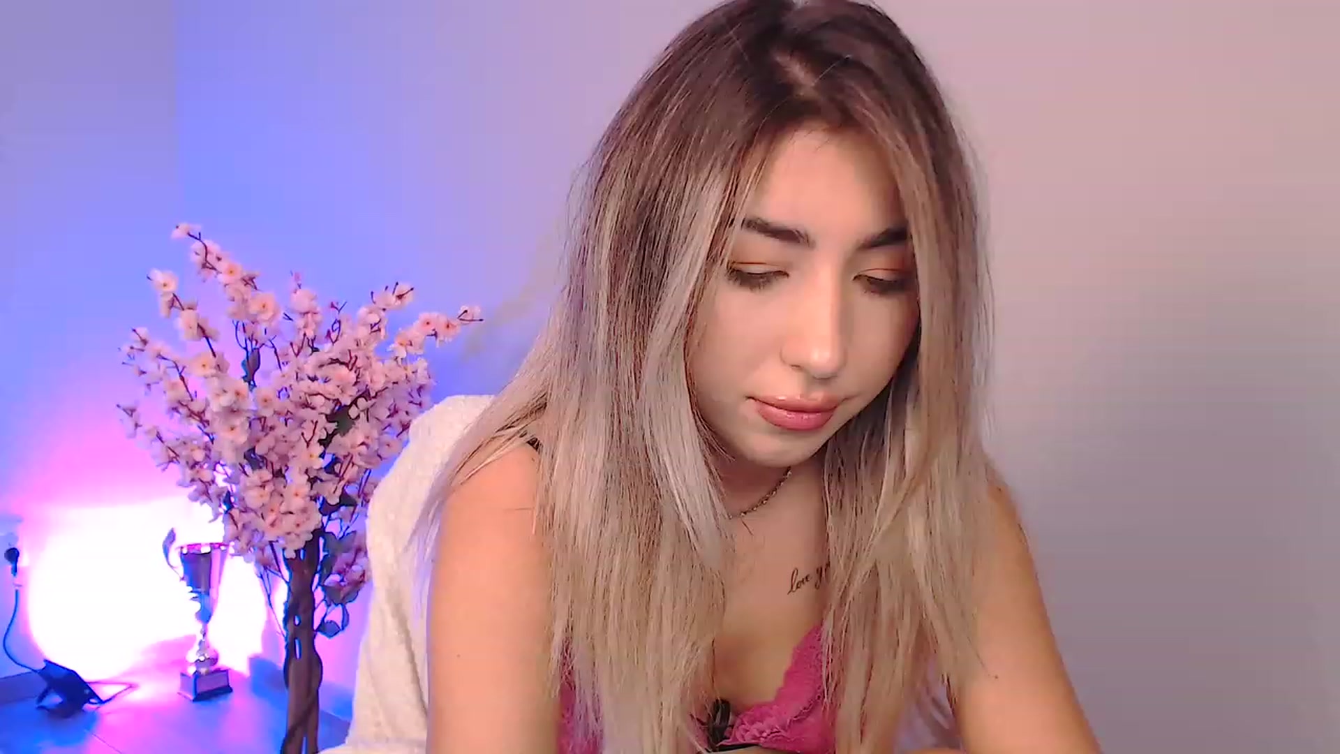 Gallery image thumbnail from SinfullKaty's myfreecams stream on, 10/04/2023, 12:57 image 18 of 20