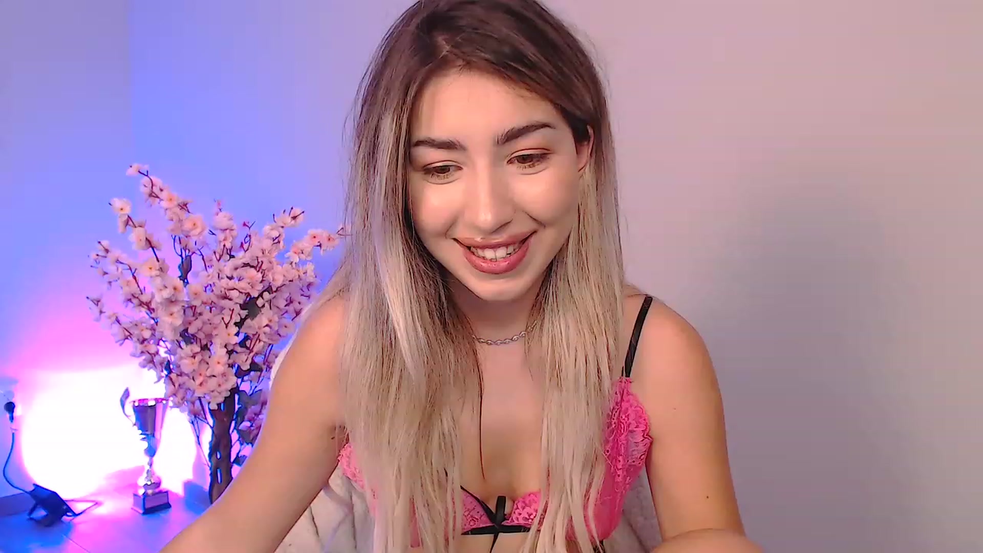 Gallery image thumbnail from SinfullKaty's myfreecams stream on, 10/04/2023, 12:57 image 16 of 20
