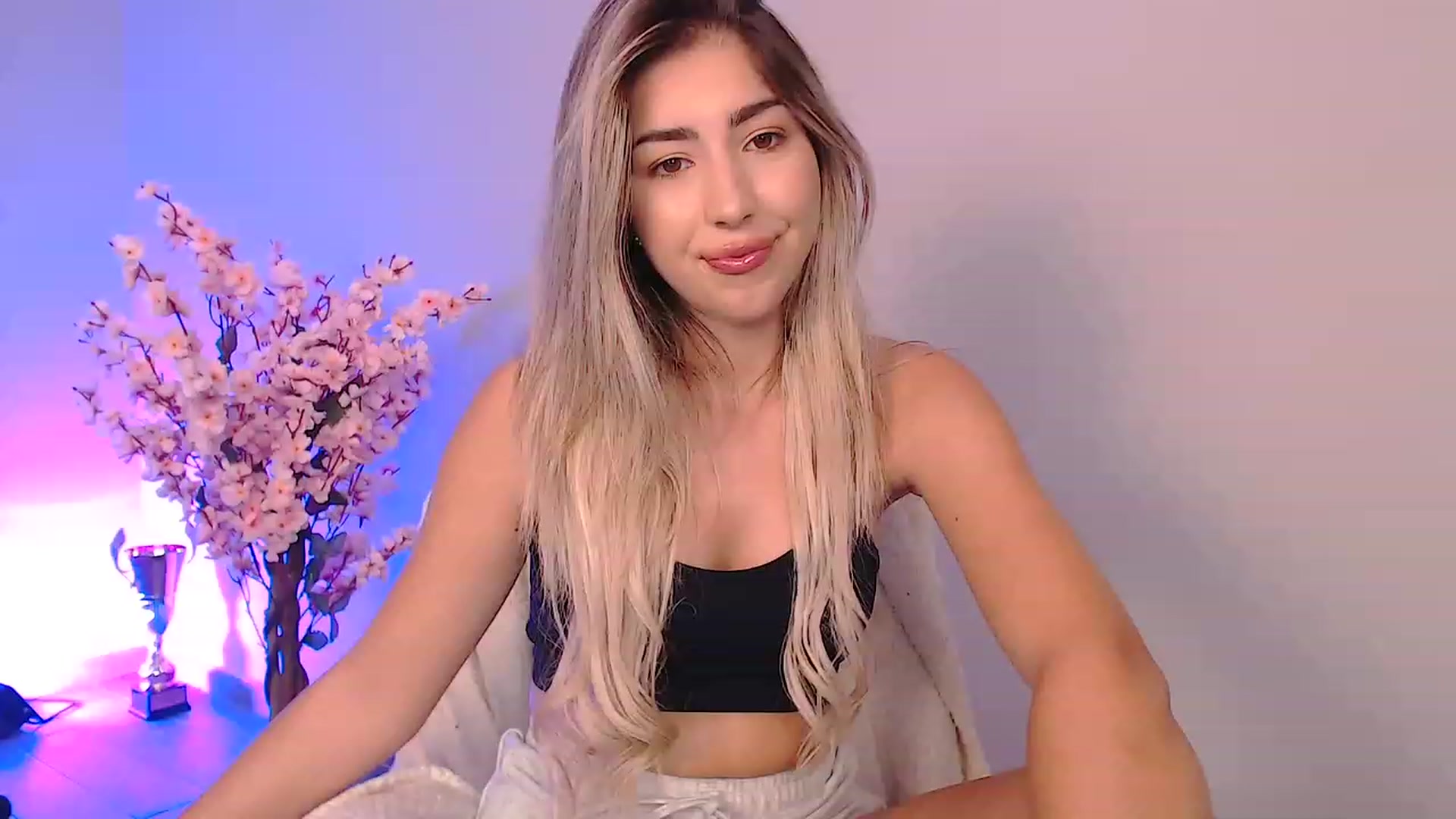 Gallery image thumbnail from SinfullKaty's myfreecams stream on, 10/04/2023, 15:25 image 14 of 20