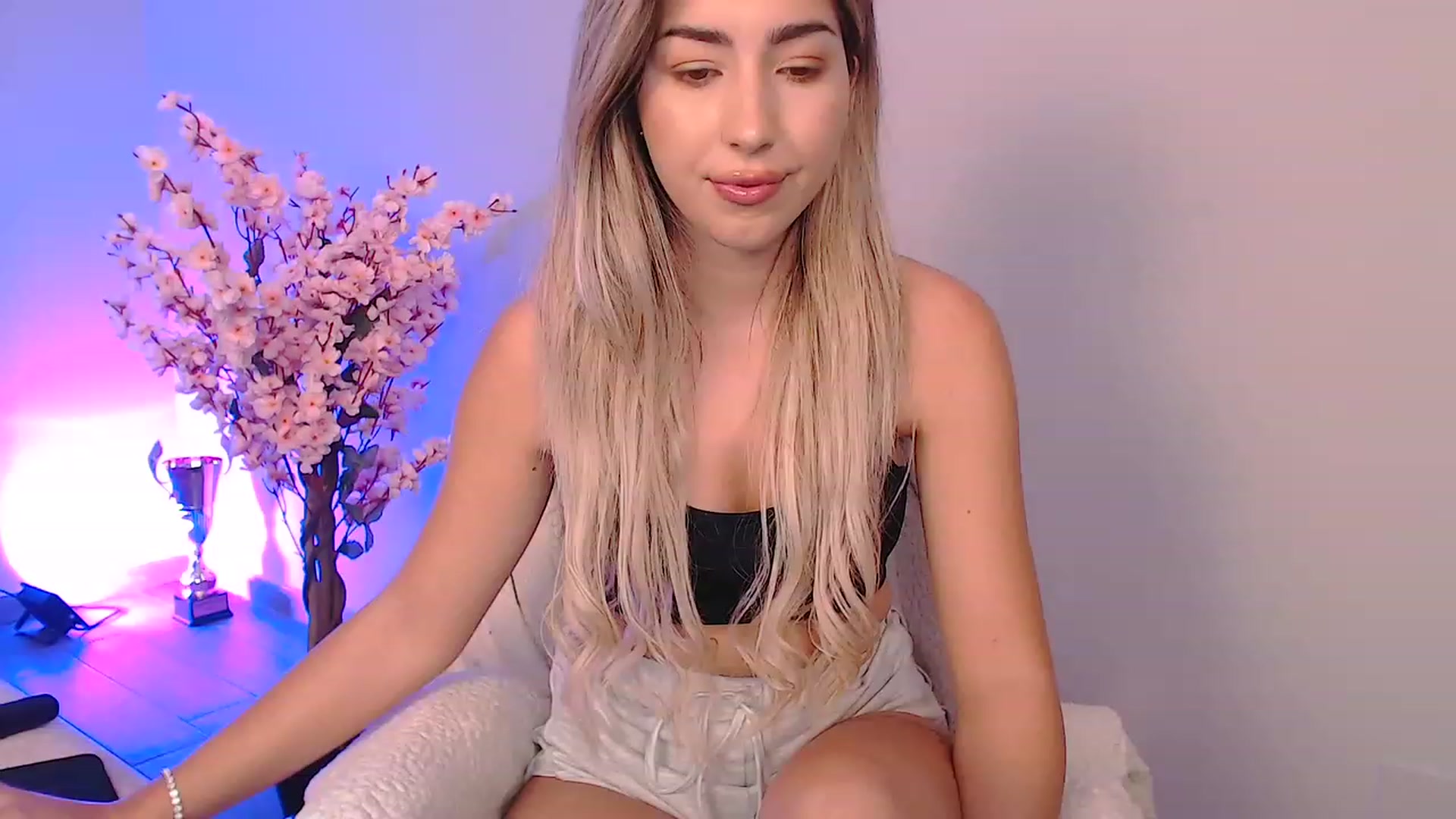 Gallery image thumbnail from SinfullKaty's myfreecams stream on, 10/04/2023, 15:25 image 19 of 20