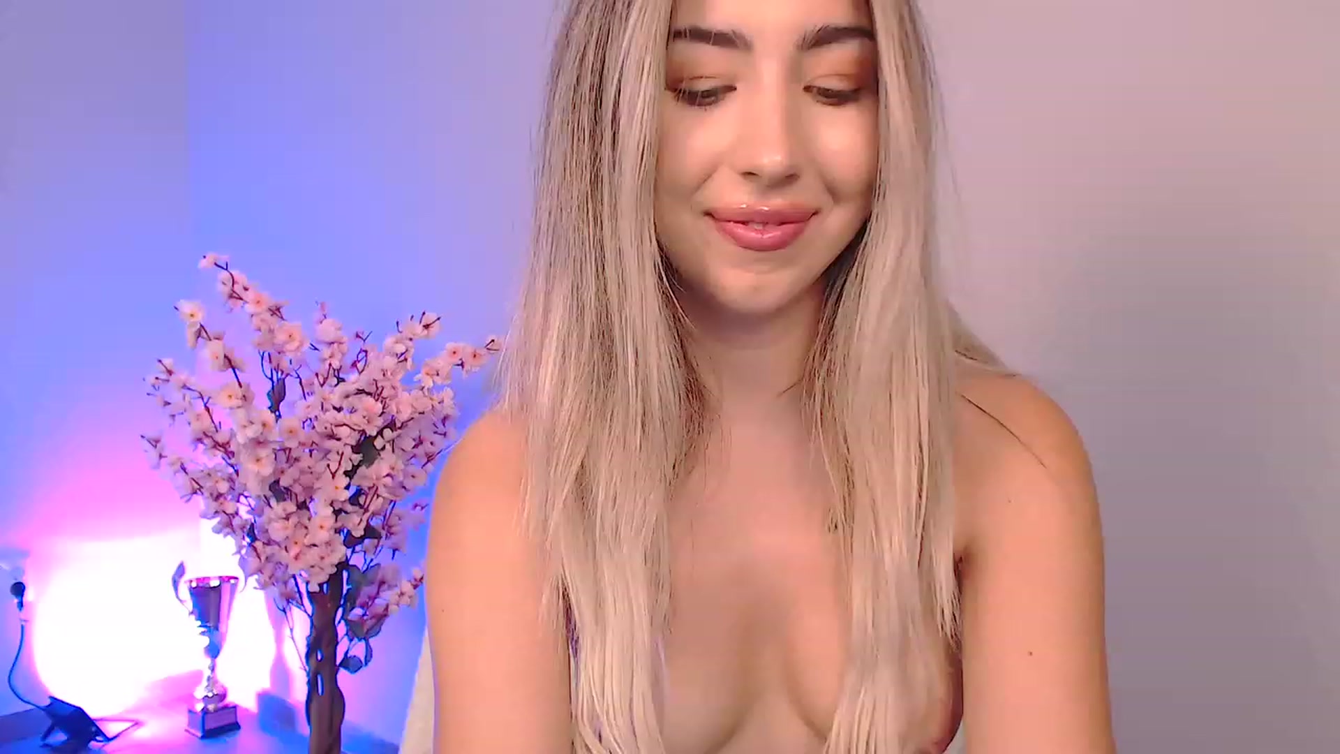 Gallery image thumbnail from SinfullKaty's myfreecams stream on, 10/04/2023, 17:00 image 10 of 20