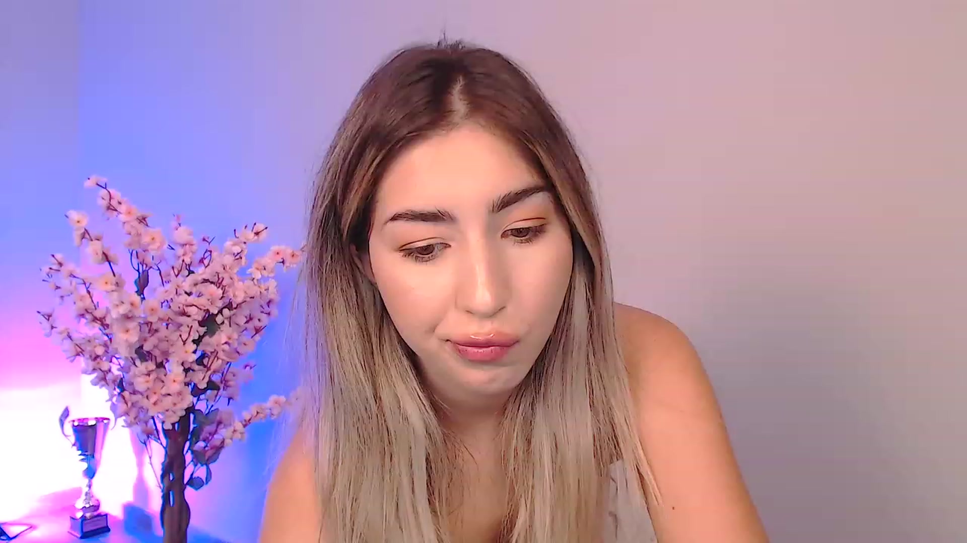 Gallery image thumbnail from SinfullKaty's myfreecams stream on, 10/04/2023, 17:00 image 12 of 20