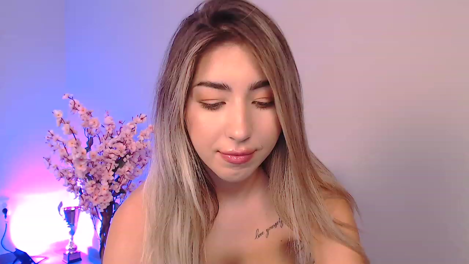 Gallery image thumbnail from SinfullKaty's myfreecams stream on, 10/04/2023, 17:59 image 6 of 20