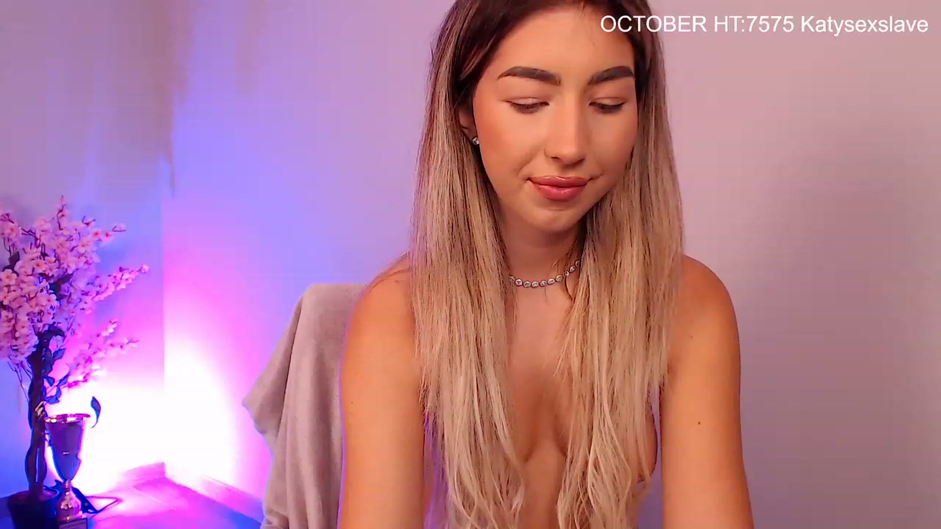 Gallery image thumbnail from SinfullKaty's myfreecams stream on, 10/06/2023, 10:16 image 3 of 20