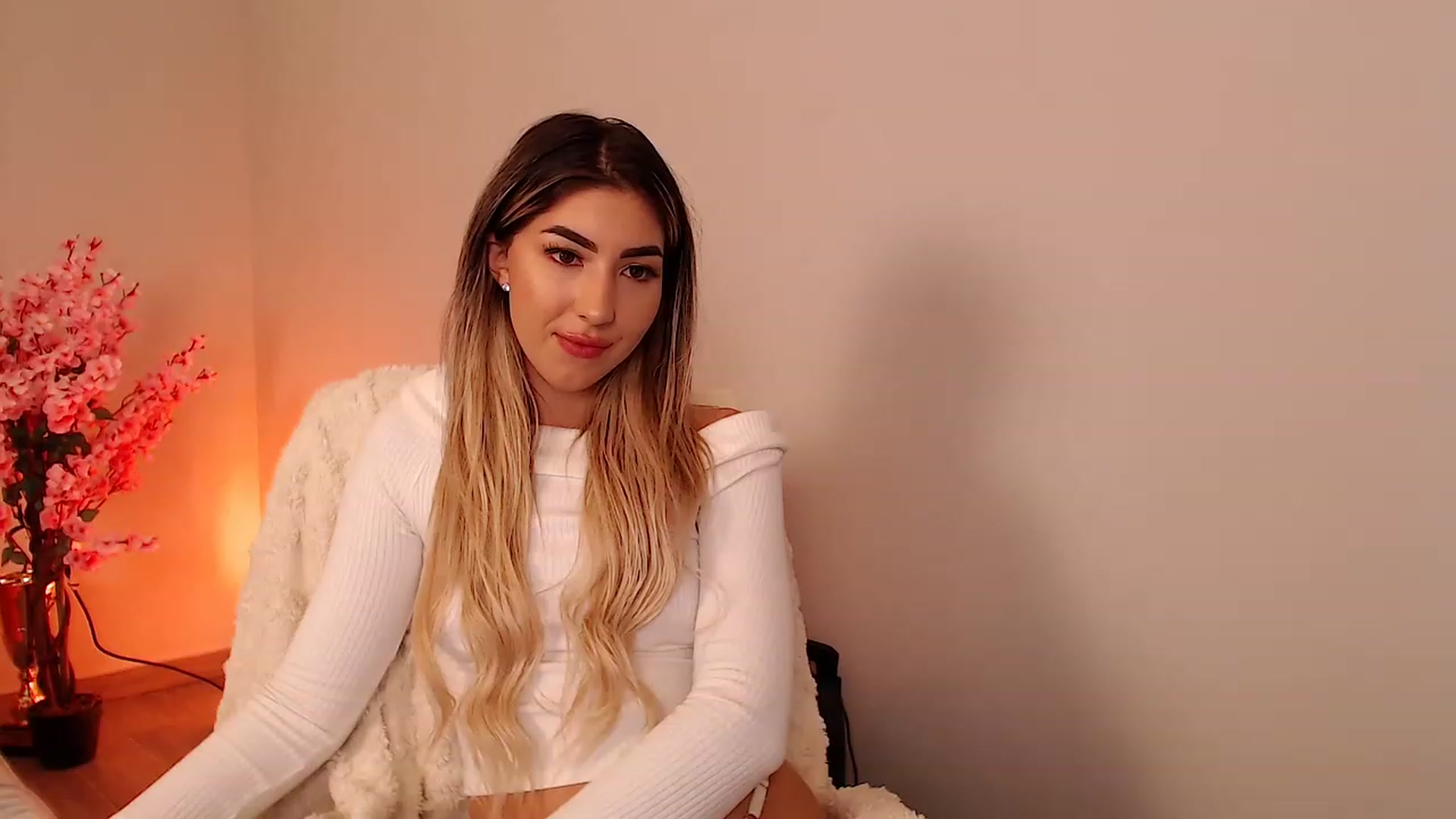 Gallery image thumbnail from SinfullKaty's myfreecams stream on, 10/12/2023, 18:50 image 19 of 20