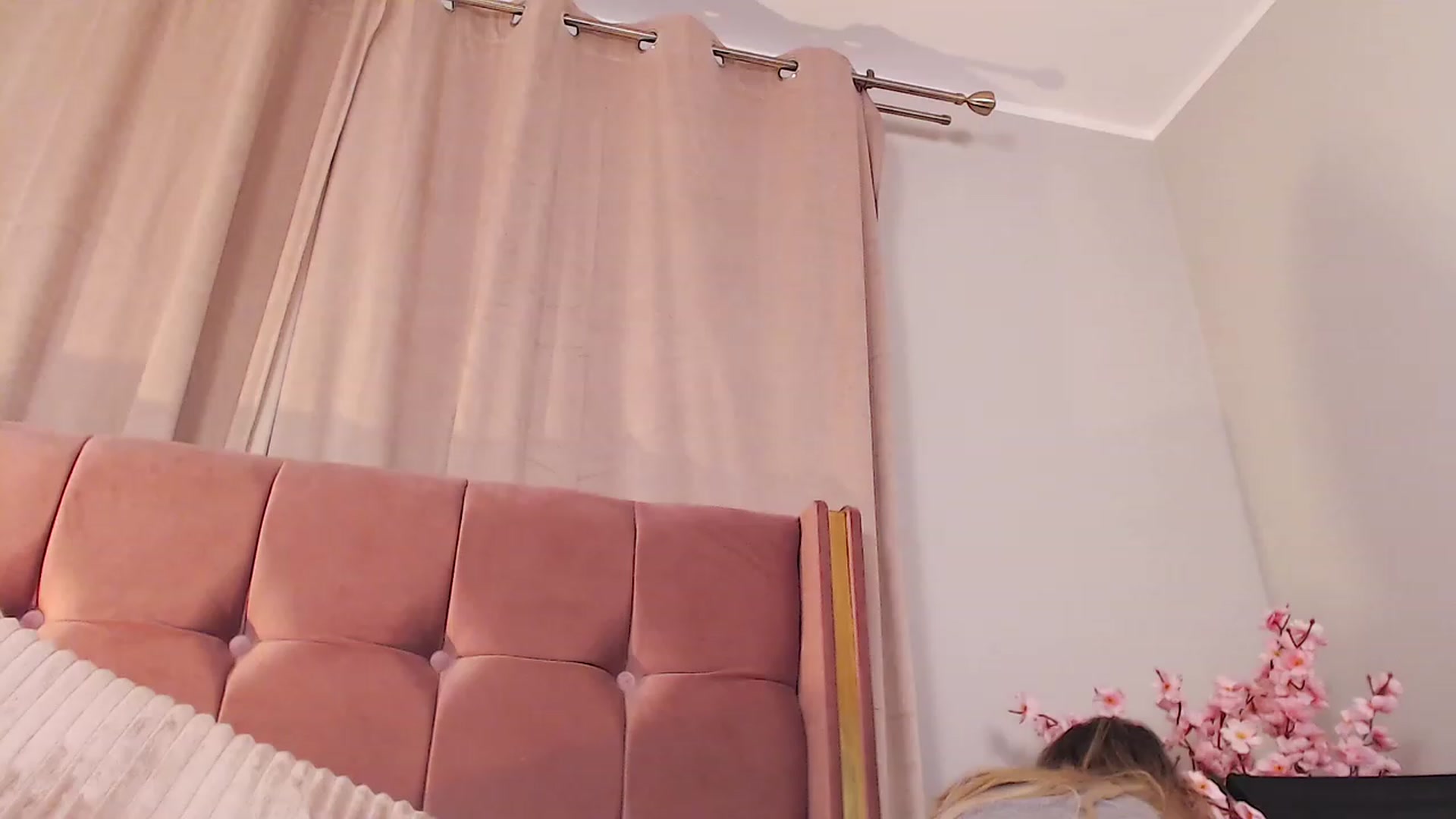 Gallery image thumbnail from SinfullKaty's myfreecams stream on, 10/21/2023, 08:09 image 2 of 20