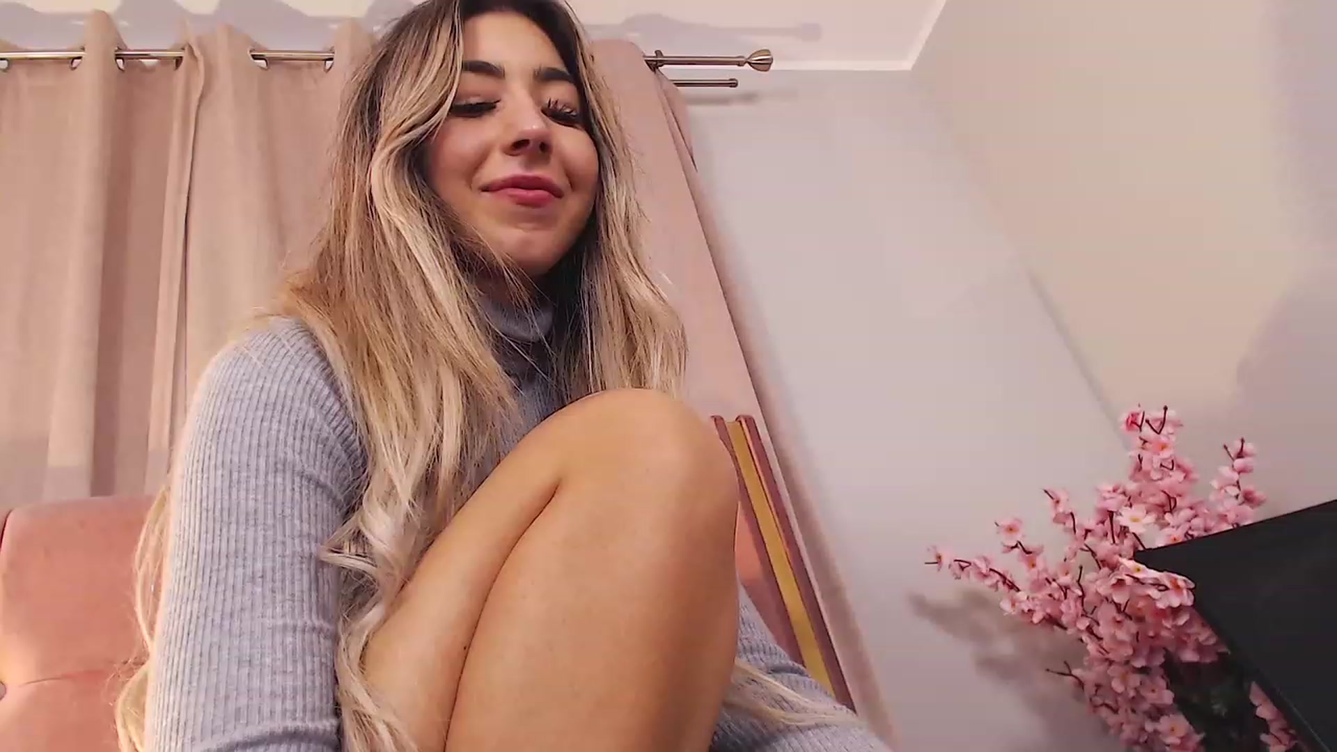 Gallery image thumbnail from SinfullKaty's myfreecams stream on, 10/21/2023, 08:59 image 15 of 20