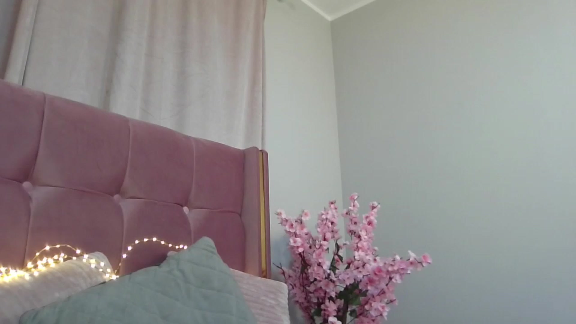 Gallery image thumbnail from SinfullKaty's myfreecams stream on, 10/25/2023, 11:24 image 13 of 20