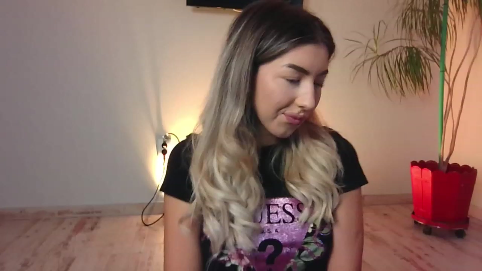 Gallery image thumbnail from SinfullKaty's myfreecams stream on, 10/28/2023, 12:31 image 13 of 20