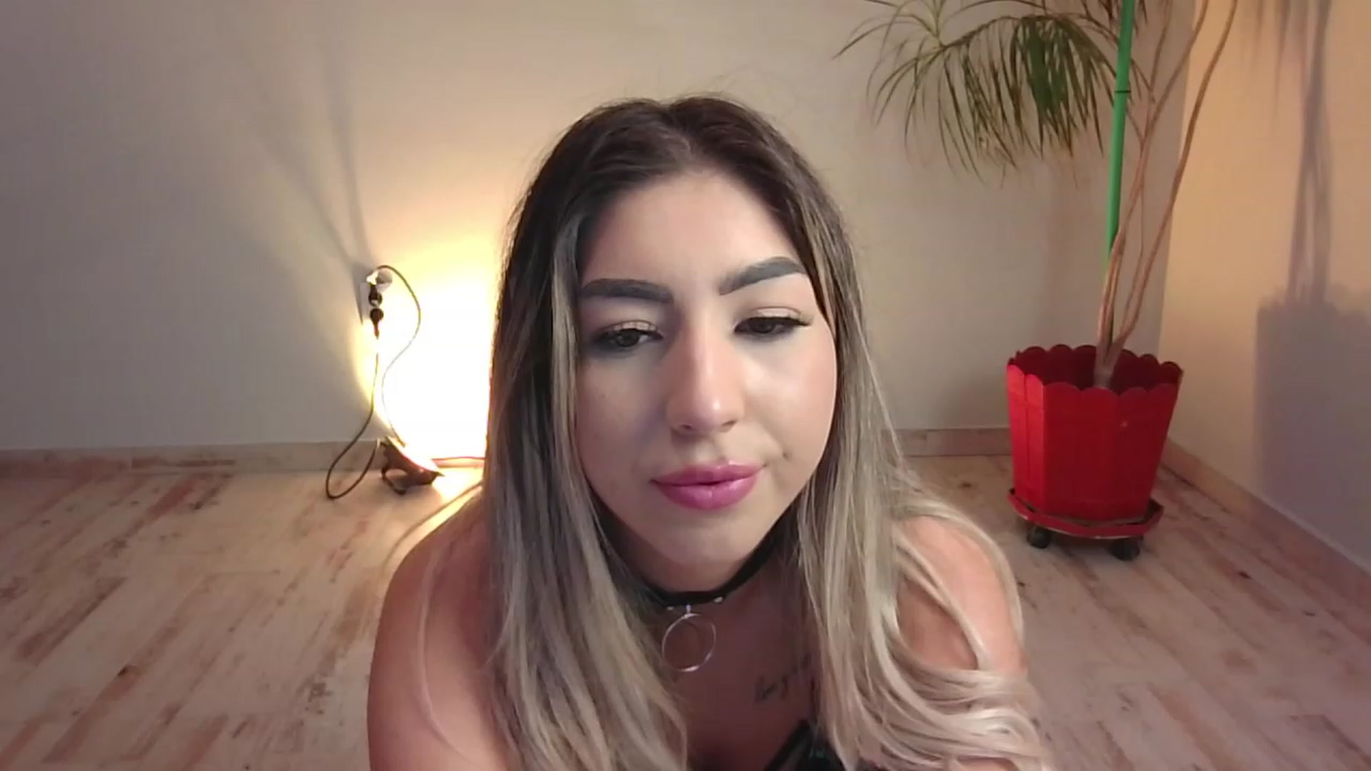Gallery image thumbnail from SinfullKaty's myfreecams stream on, 10/30/2023, 16:28 image 12 of 20