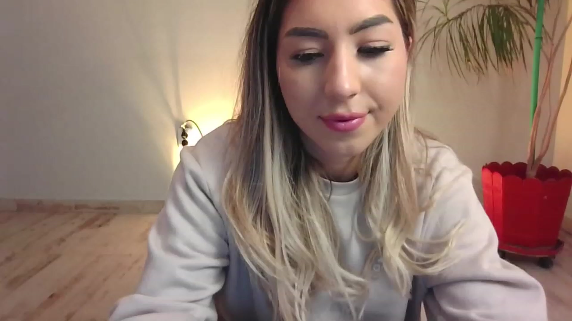 Gallery image thumbnail from SinfullKaty's myfreecams stream on, 10/30/2023, 16:28 image 19 of 20