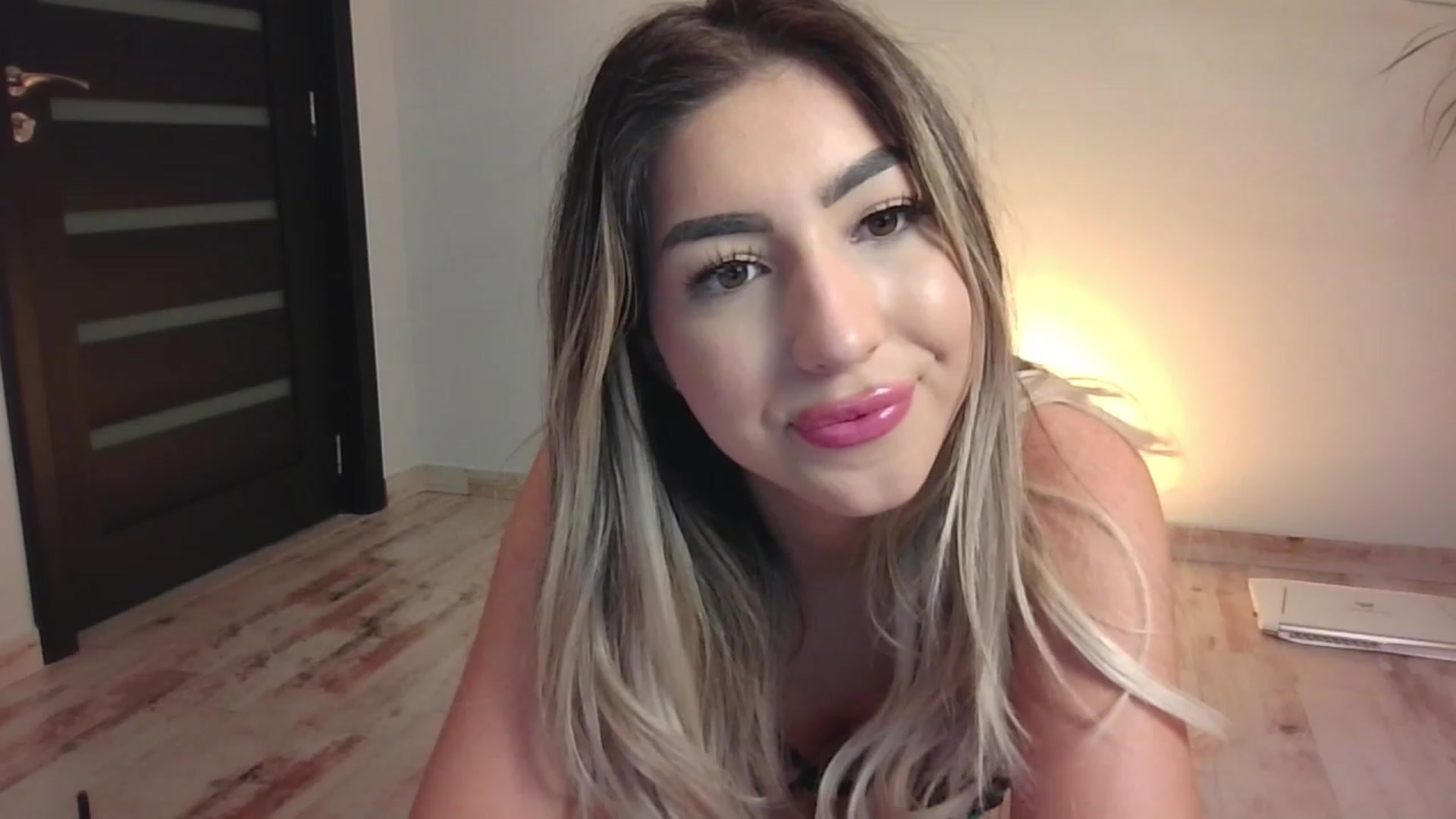 Gallery image thumbnail from SinfullKaty's myfreecams stream on, 10/30/2023, 17:55 image 13 of 20