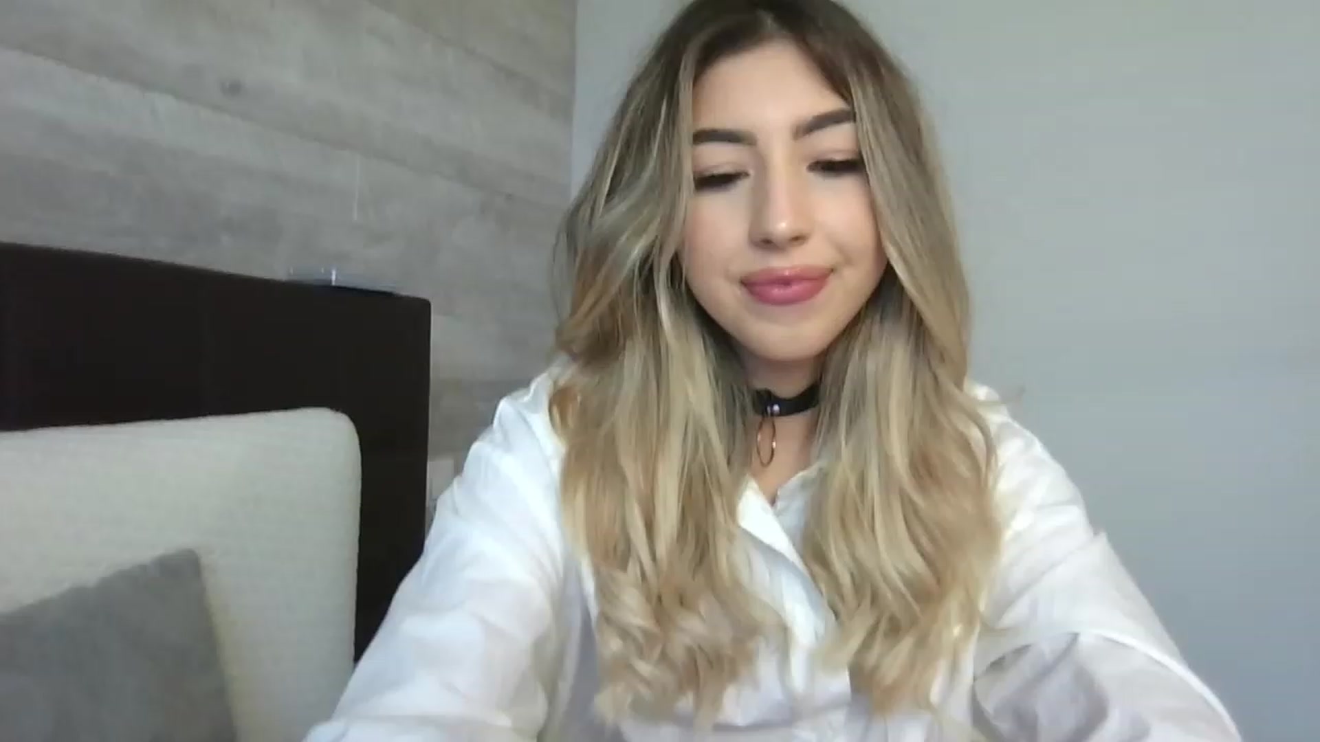 Gallery image thumbnail from SinfullKaty's myfreecams stream on, 10/31/2023, 11:41 image 10 of 20