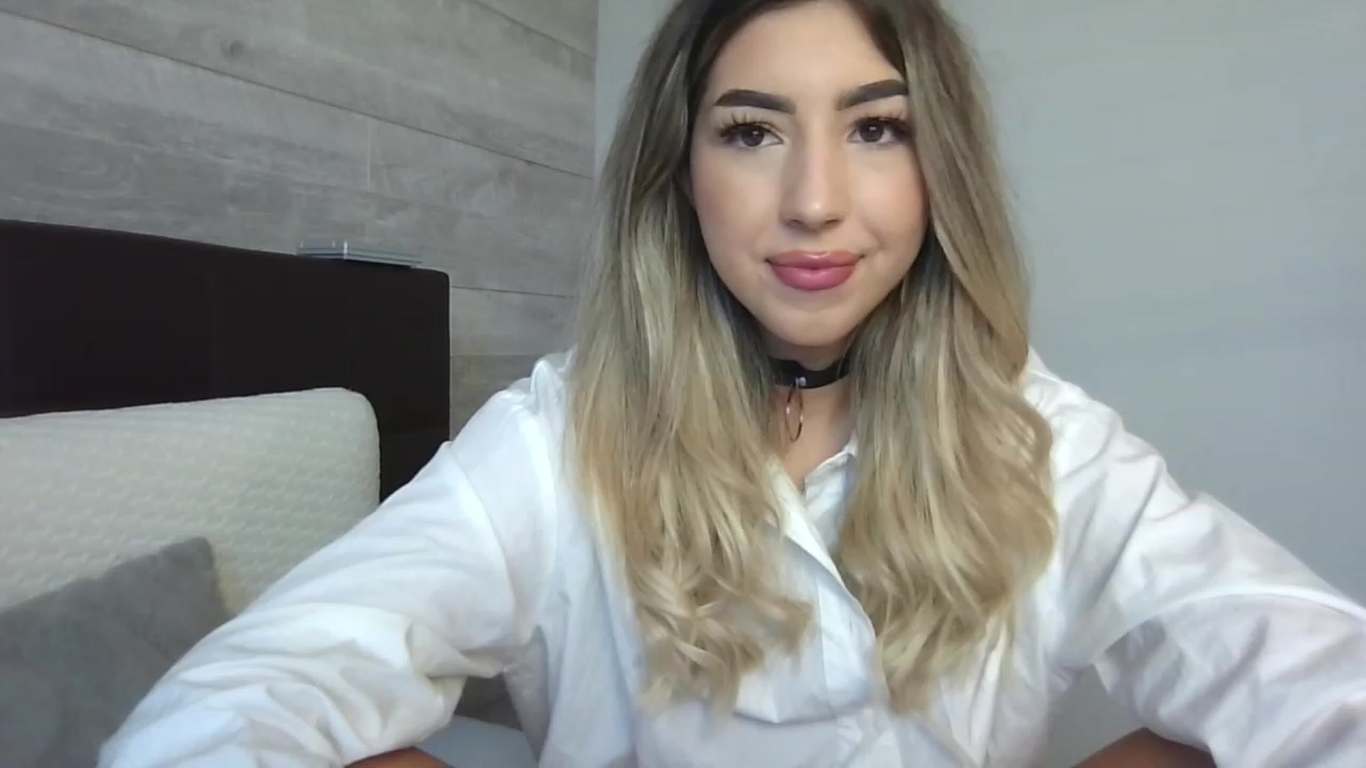 Gallery image thumbnail from SinfullKaty's myfreecams stream on, 10/31/2023, 11:41 image 13 of 20