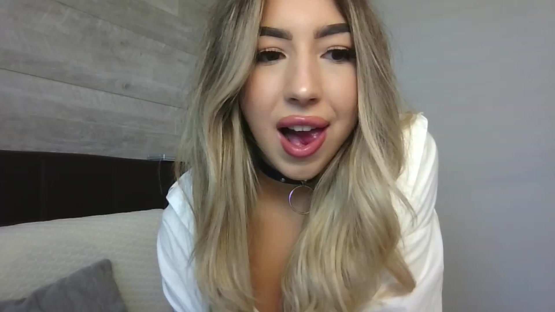 Gallery image thumbnail from SinfullKaty's myfreecams stream on, 10/31/2023, 11:41 image 6 of 20