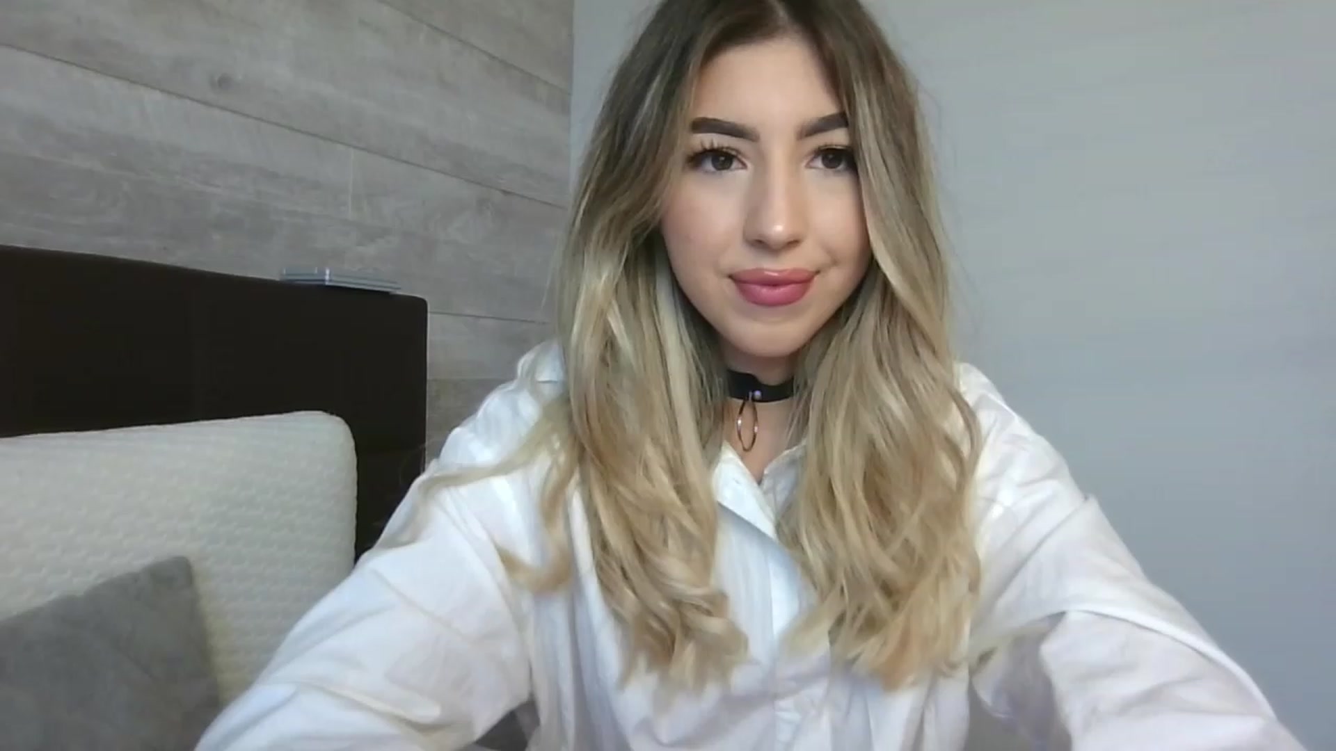 Gallery image thumbnail from SinfullKaty's myfreecams stream on, 10/31/2023, 11:41 image 9 of 20
